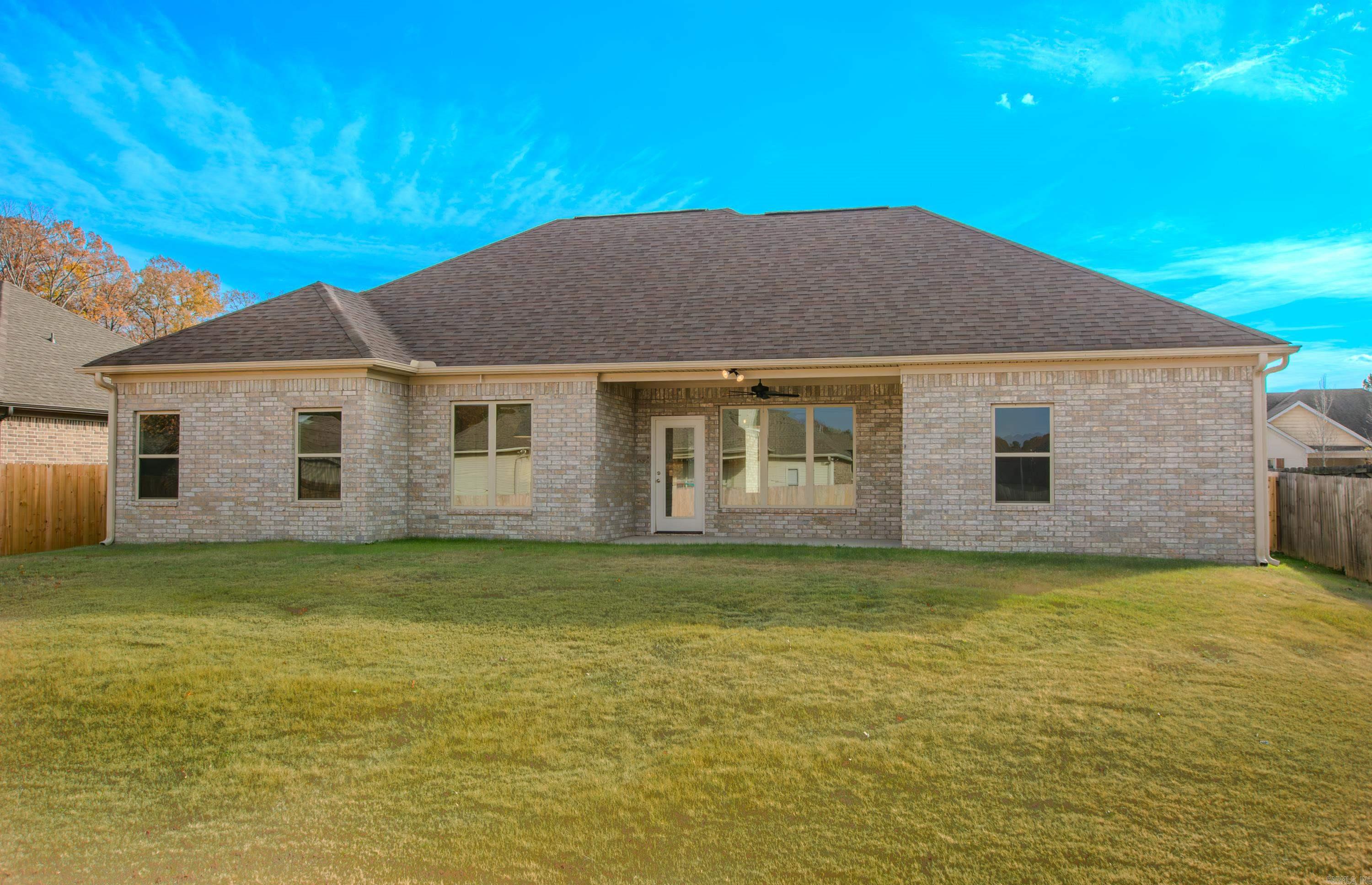 CYPRESS VALLEY - Residential