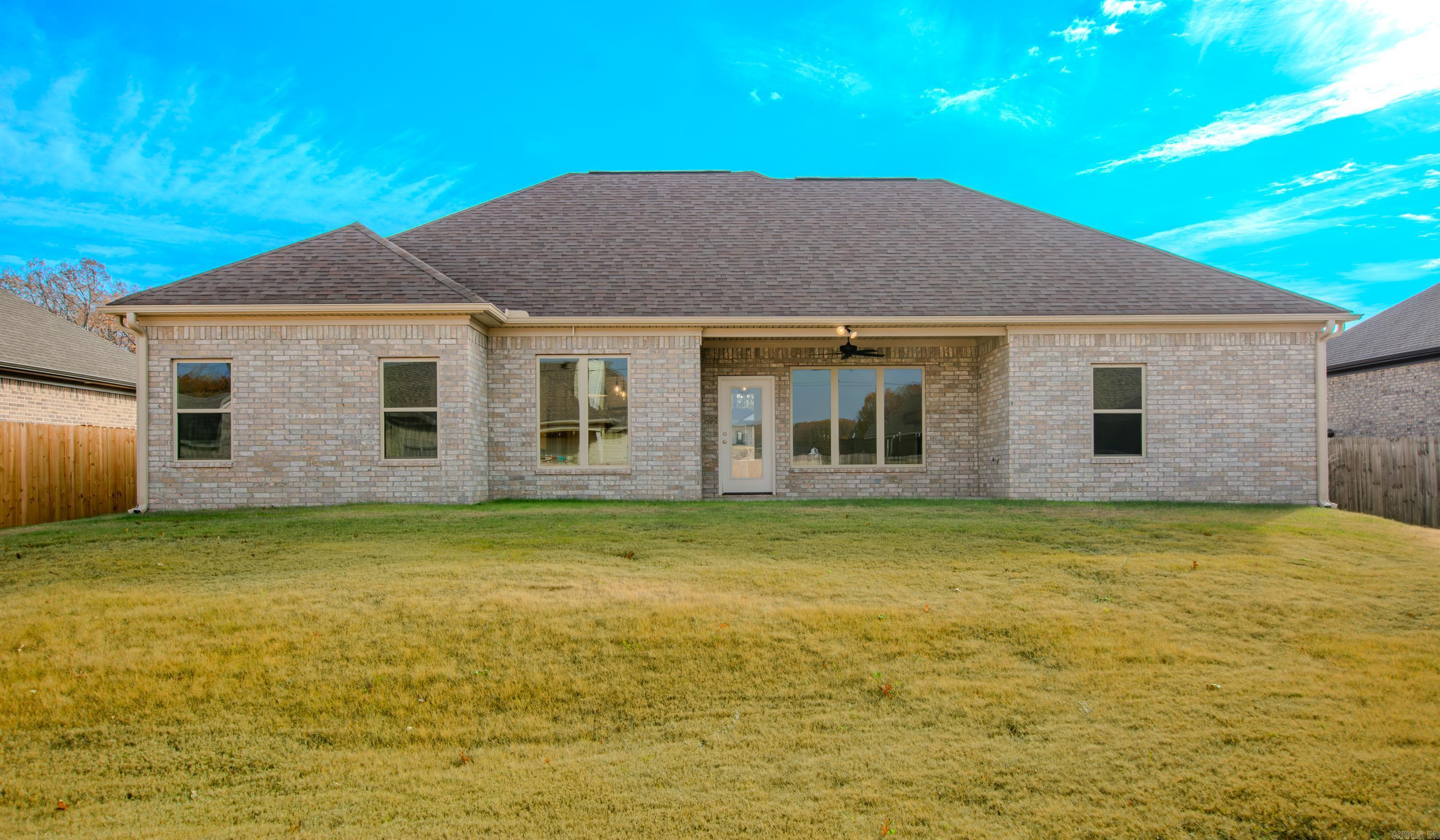 CYPRESS VALLEY - Residential