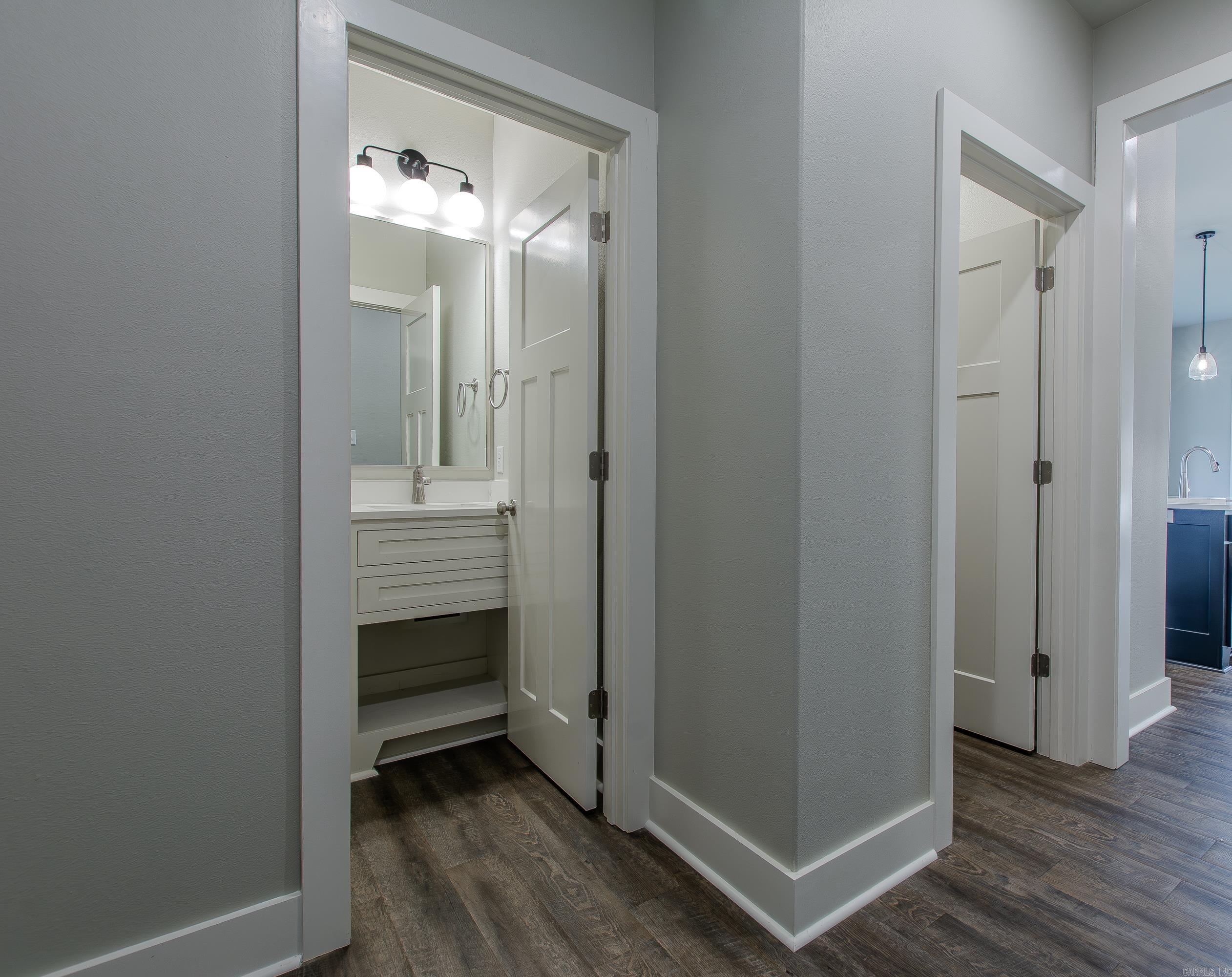 CYPRESS VALLEY - Residential