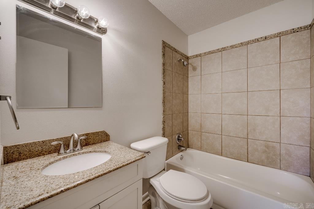 BRIARFIELD - Residential