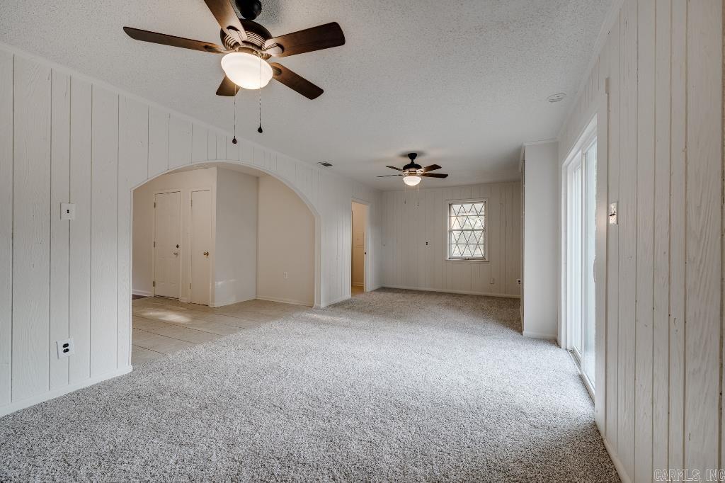 BRIARFIELD - Residential