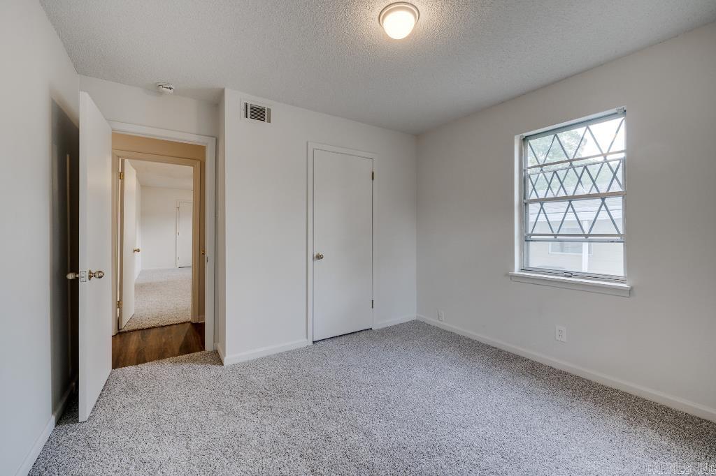 BRIARFIELD - Residential