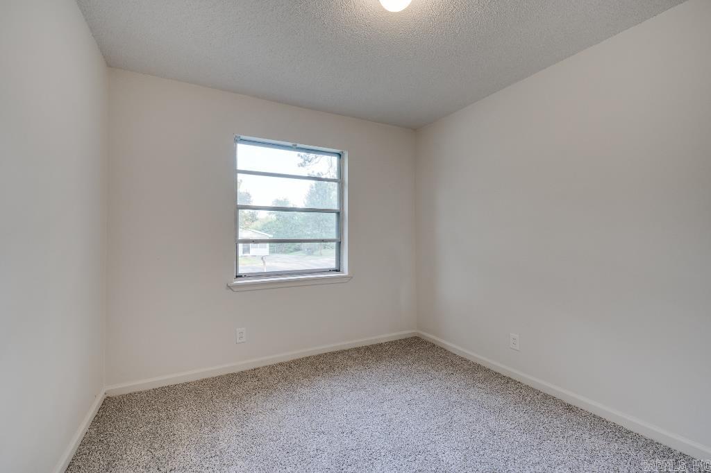 BRIARFIELD - Residential