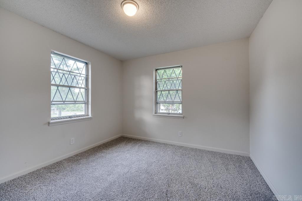 BRIARFIELD - Residential