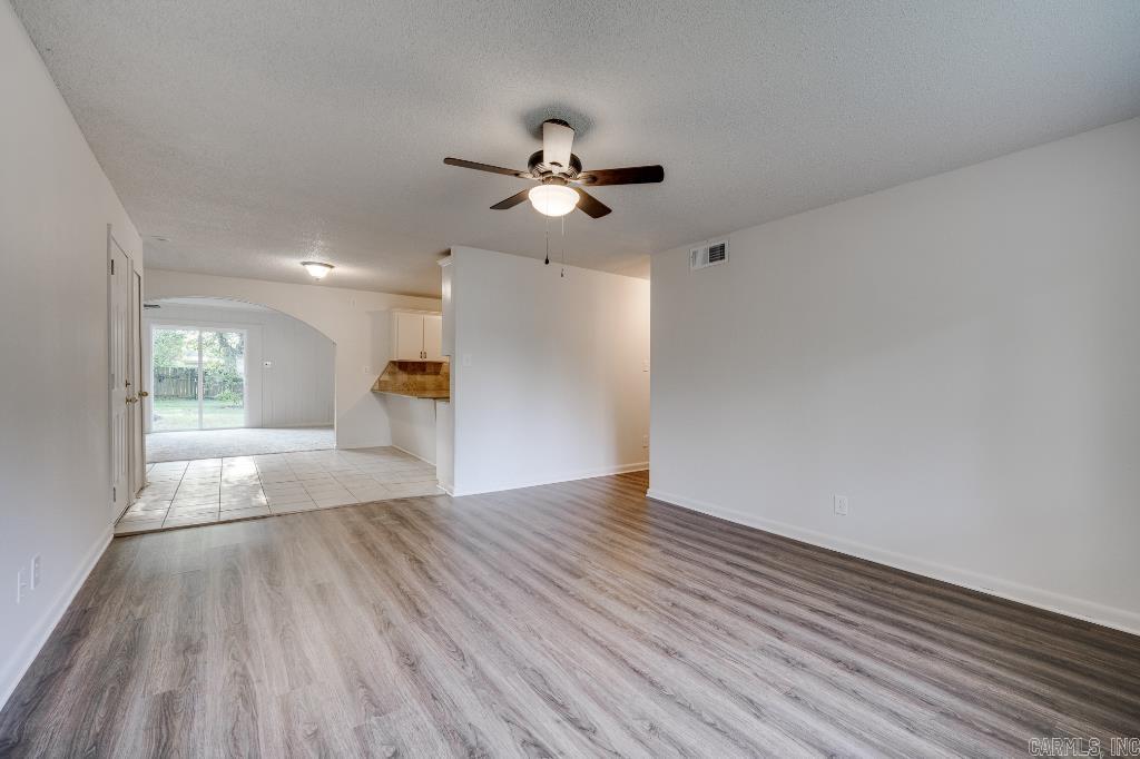 BRIARFIELD - Residential