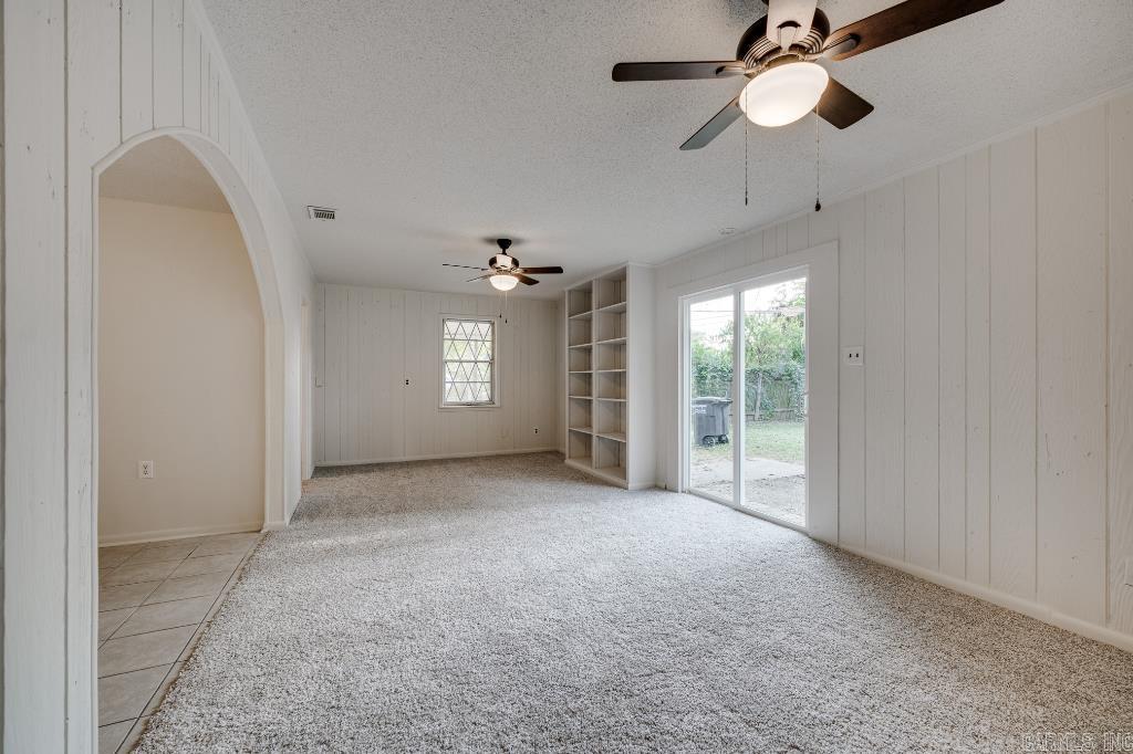 BRIARFIELD - Residential