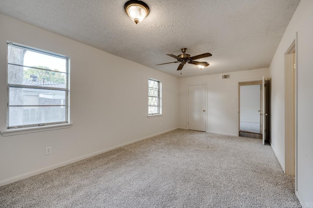 BRIARFIELD - Residential