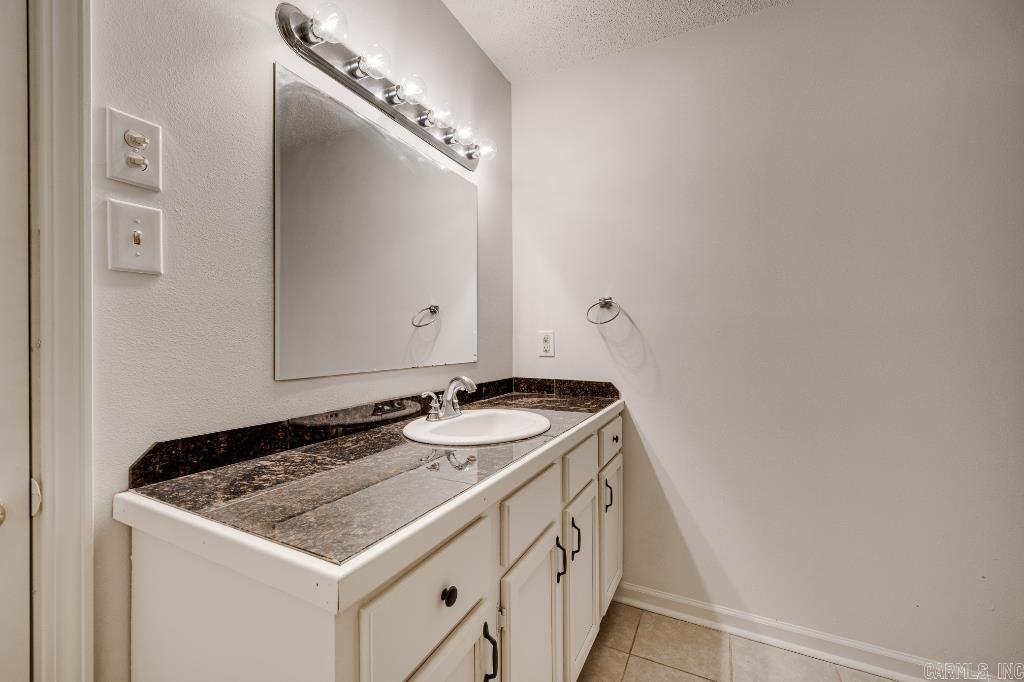 BRIARFIELD - Residential