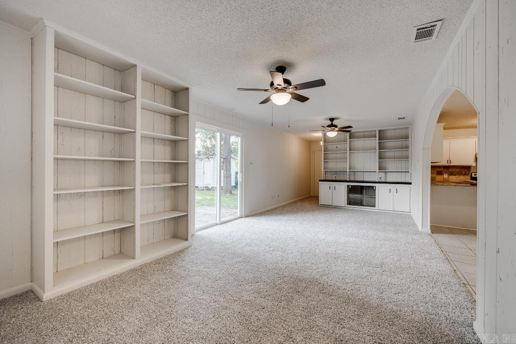 BRIARFIELD - Residential