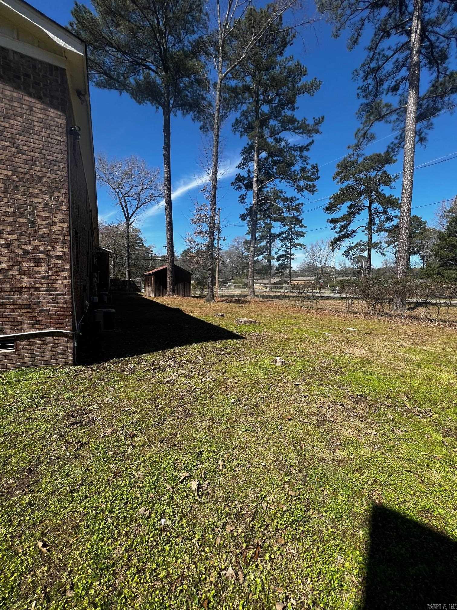 Pine Wood - Residential Lease