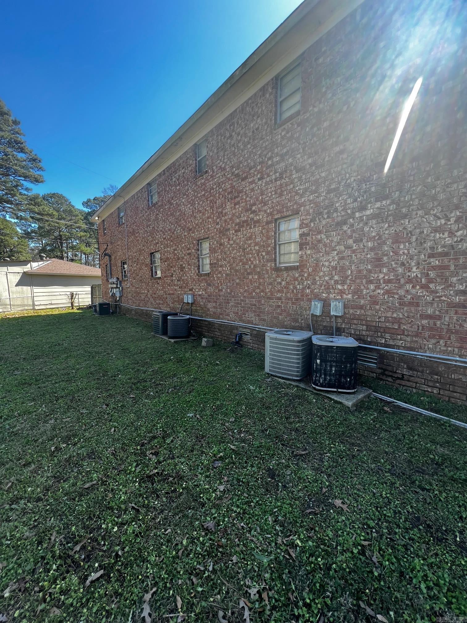 Pine Wood - Residential Lease