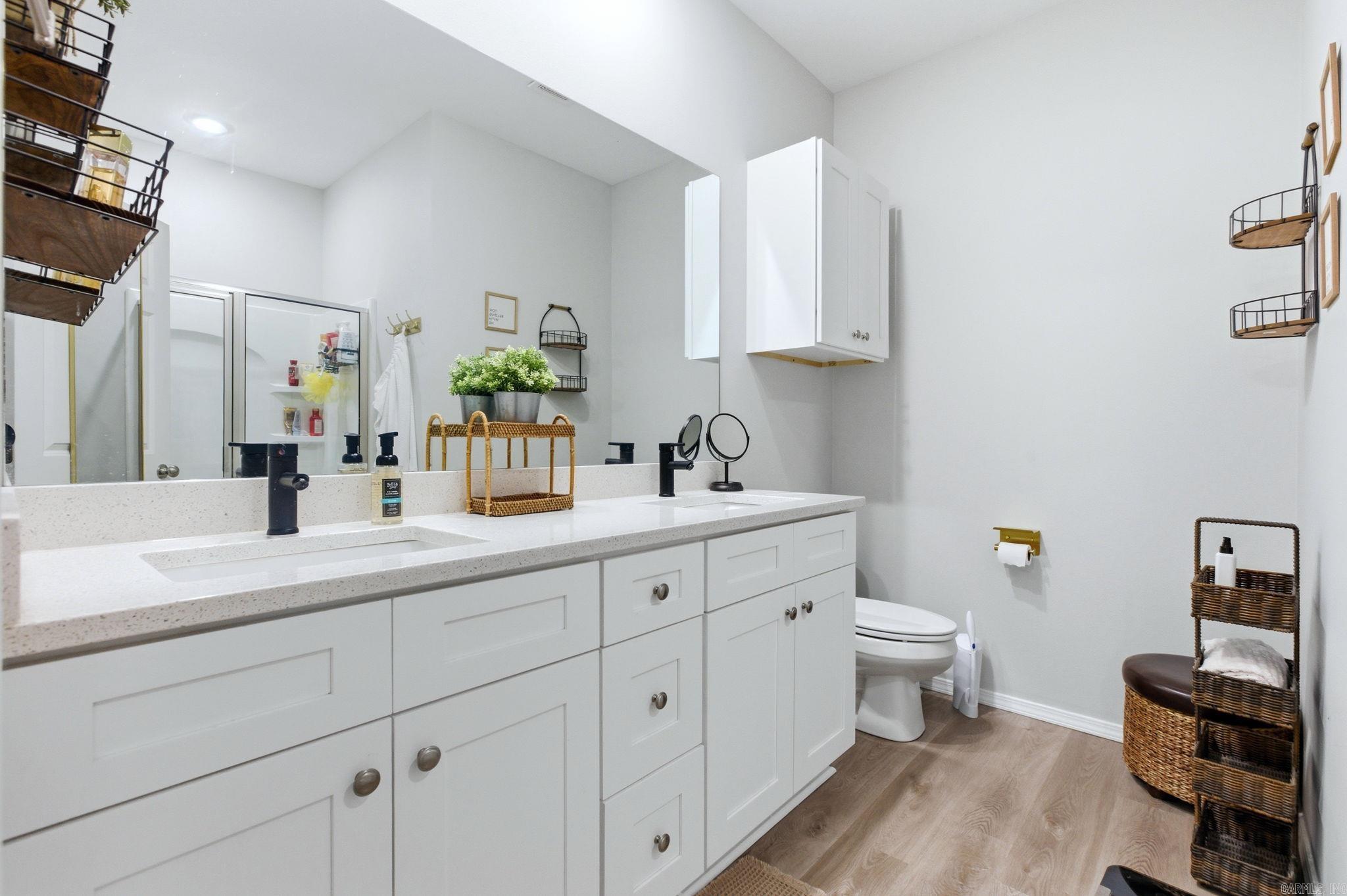 THE VILLAGES AT MAGNOLIA LANE - Residential