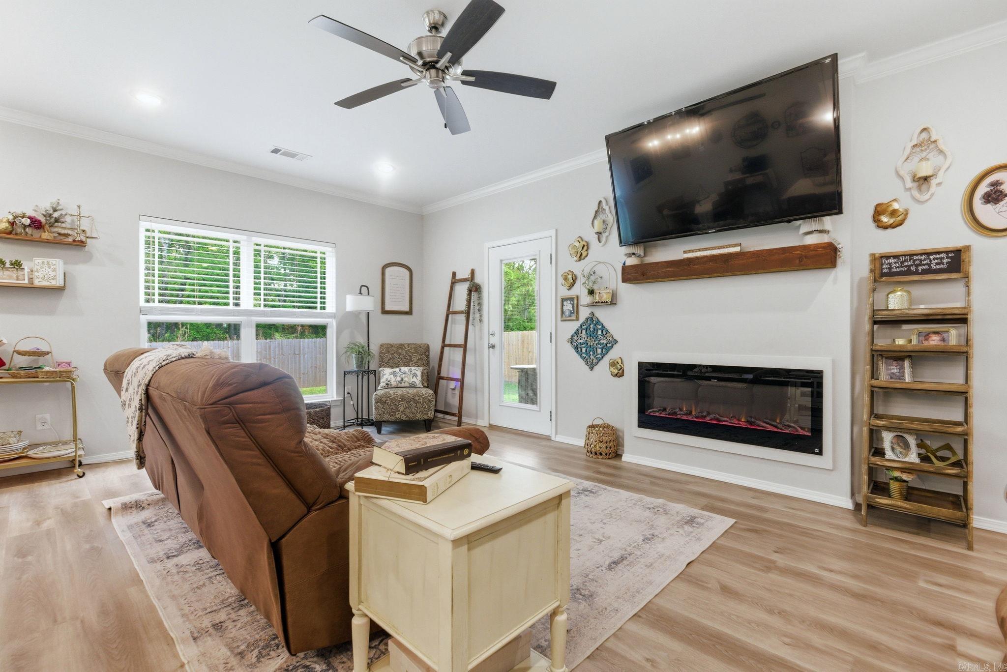 THE VILLAGES AT MAGNOLIA LANE - Residential