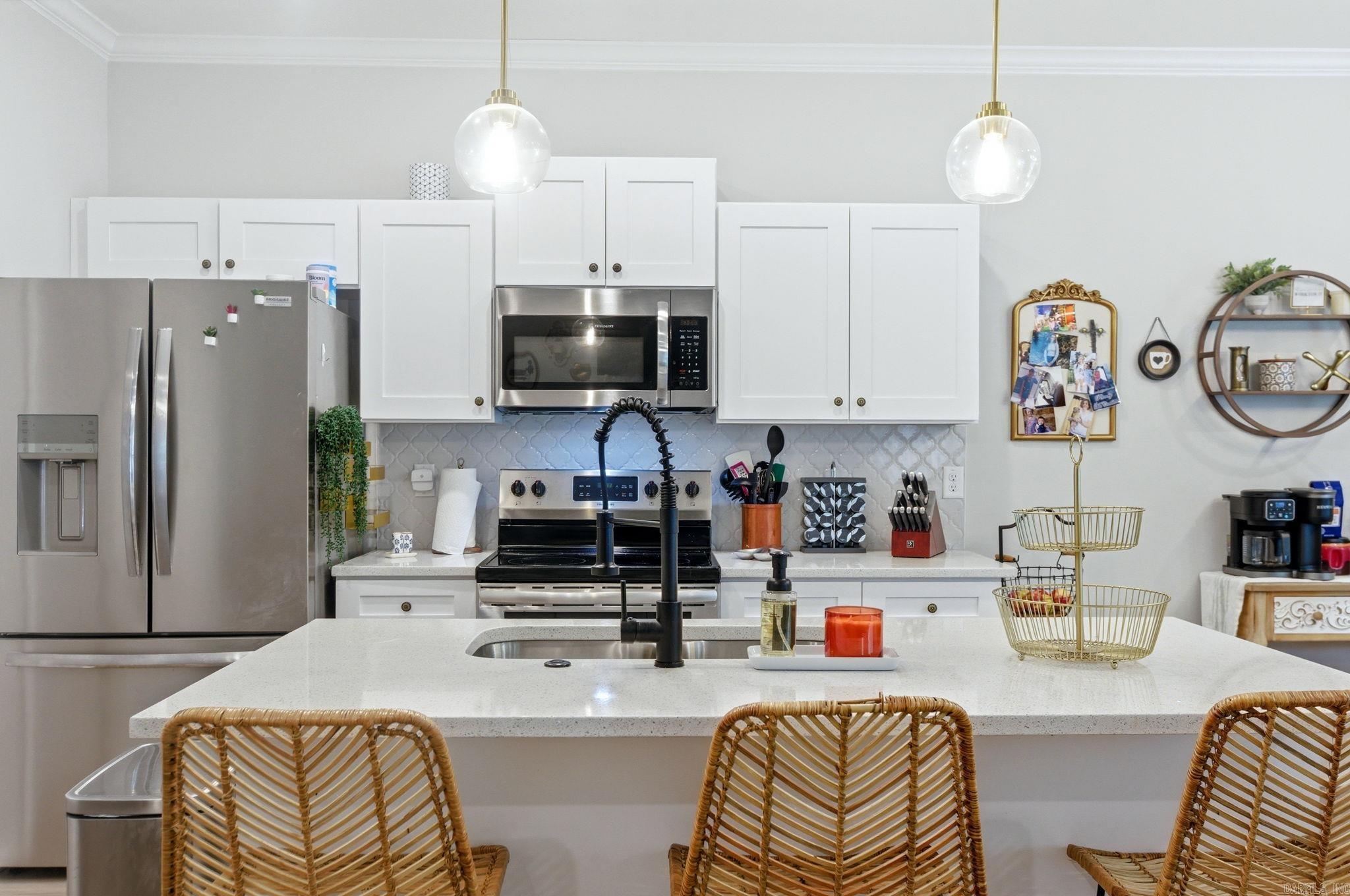 THE VILLAGES AT MAGNOLIA LANE - Residential