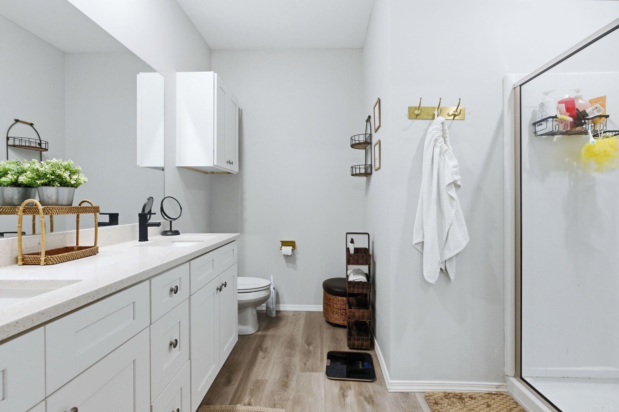 THE VILLAGES AT MAGNOLIA LANE - Residential