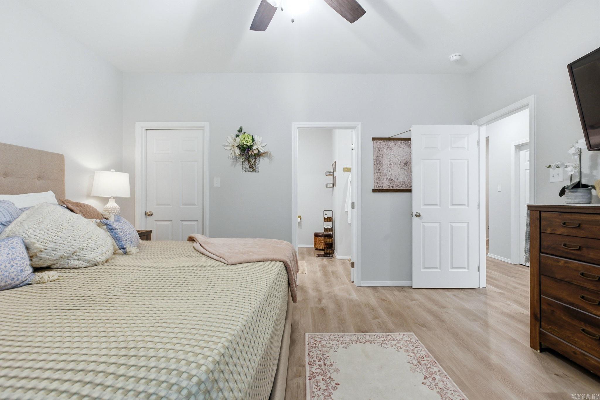 THE VILLAGES AT MAGNOLIA LANE - Residential