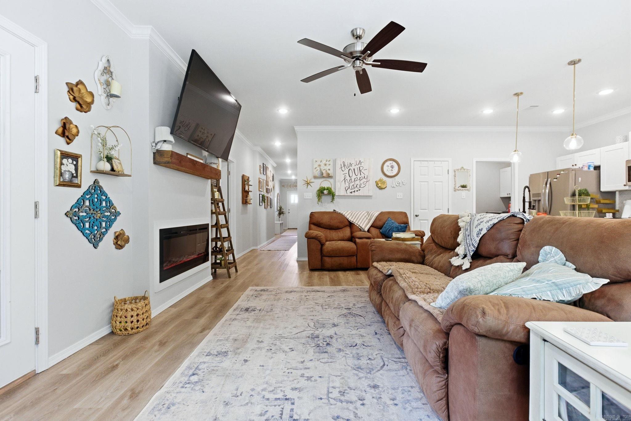 THE VILLAGES AT MAGNOLIA LANE - Residential