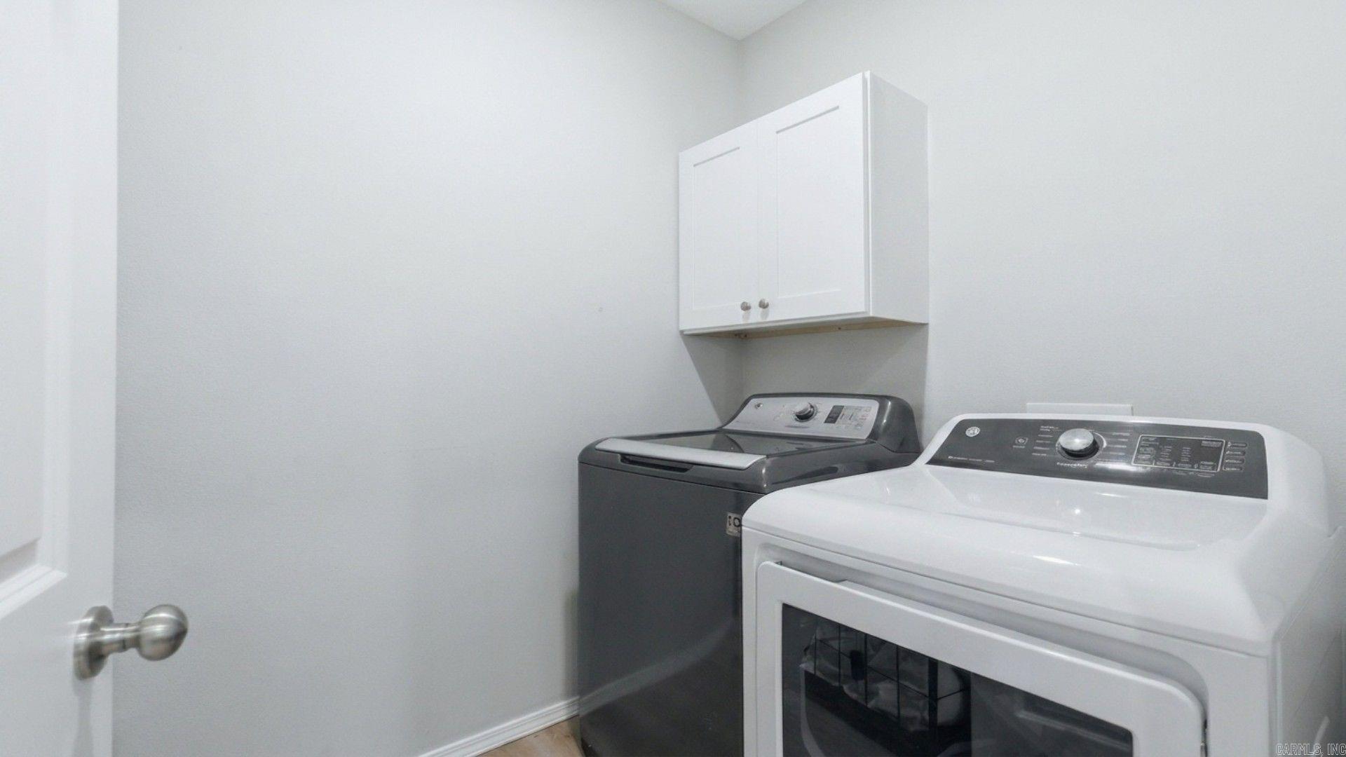 THE VILLAGES AT MAGNOLIA LANE - Residential