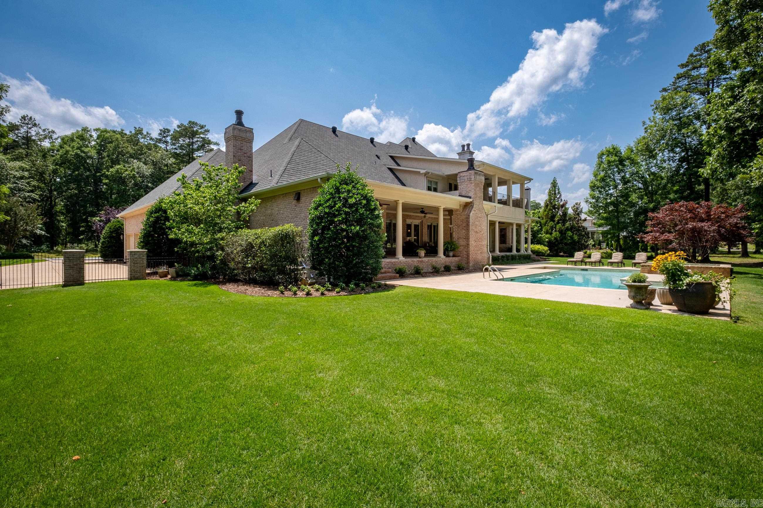 CHENAL VALLEY SOLOGNE CIRCLE - Residential