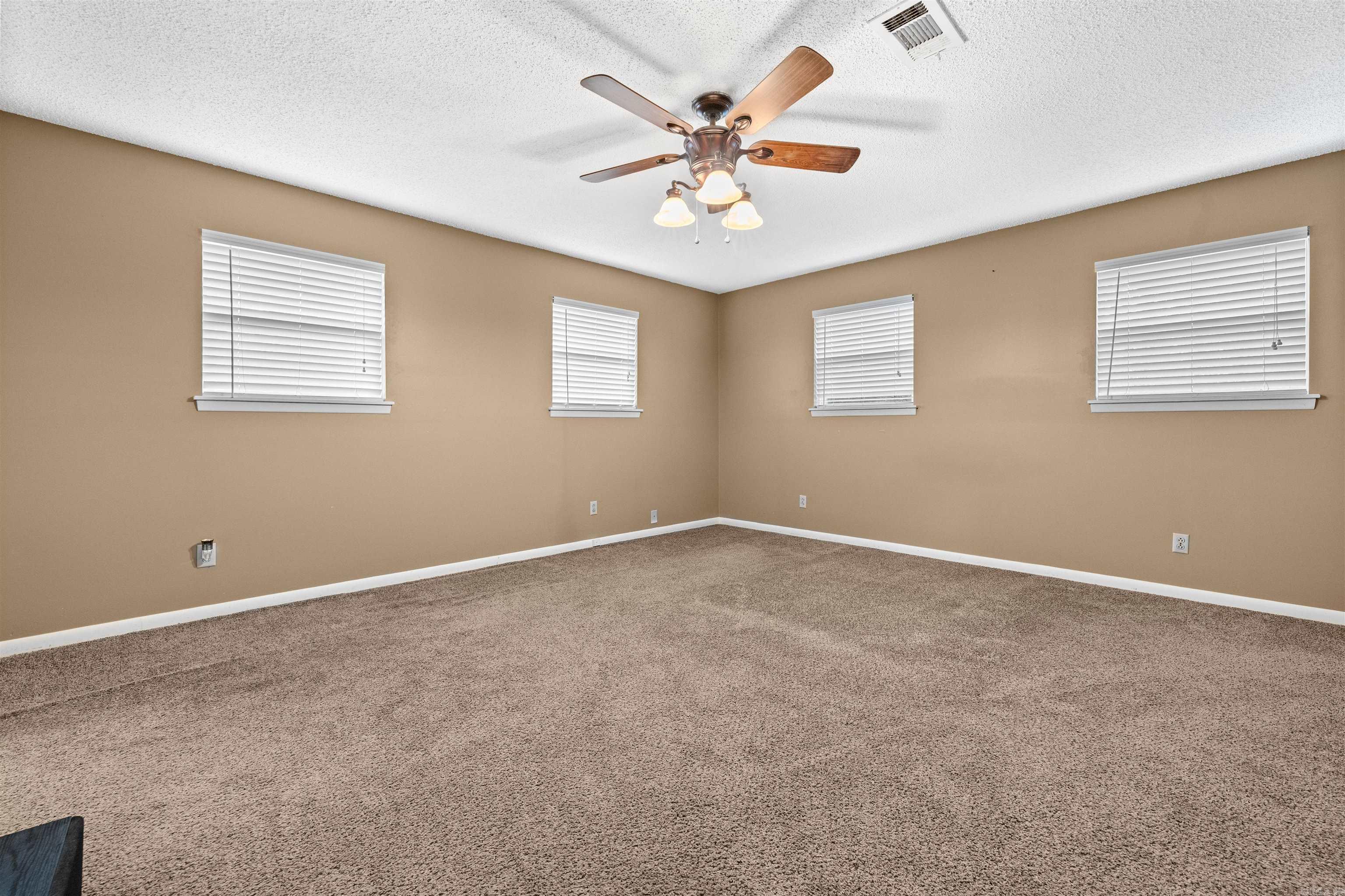 CARDINAL VALLEY - Residential