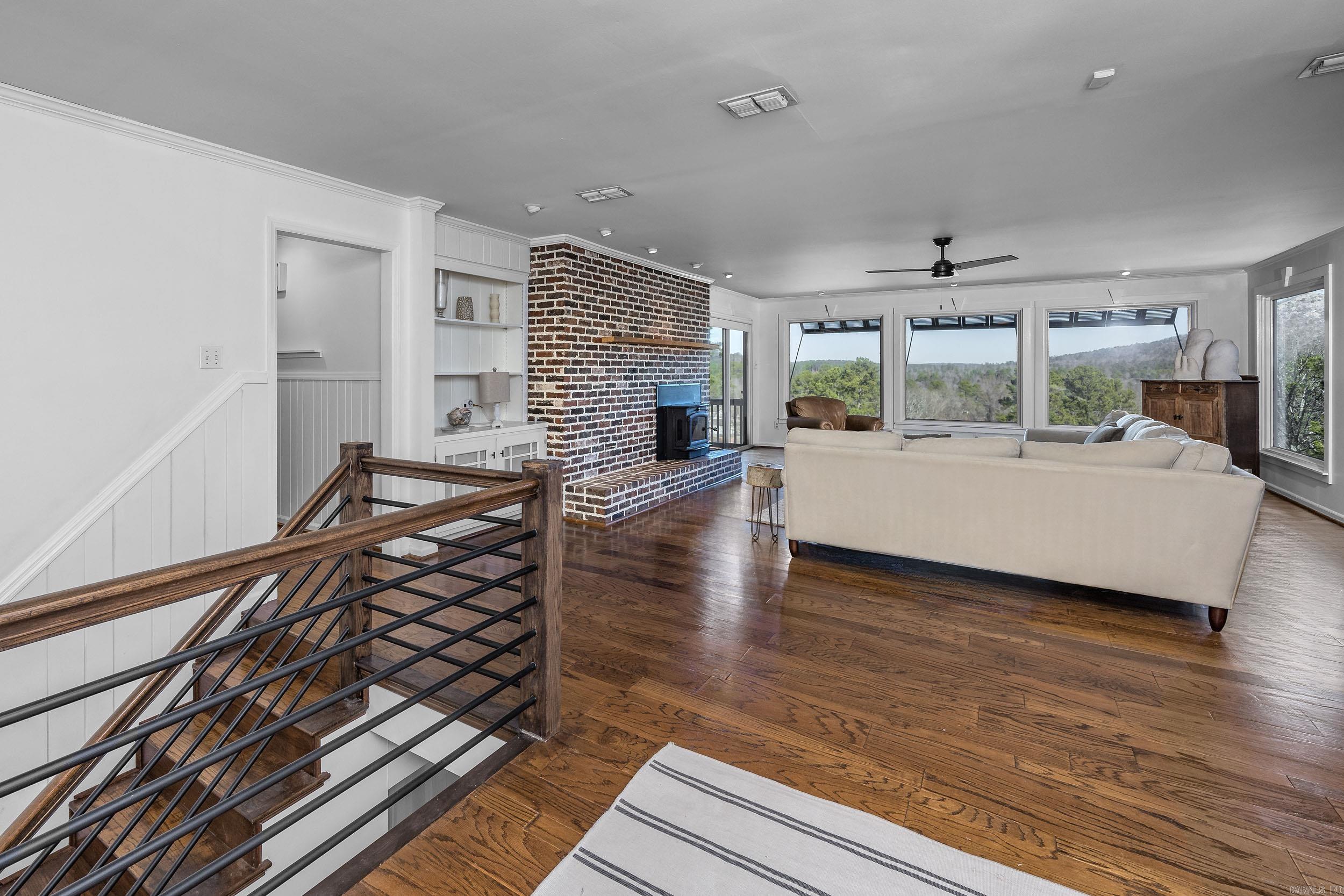 Pinnacle Mountain - Residential