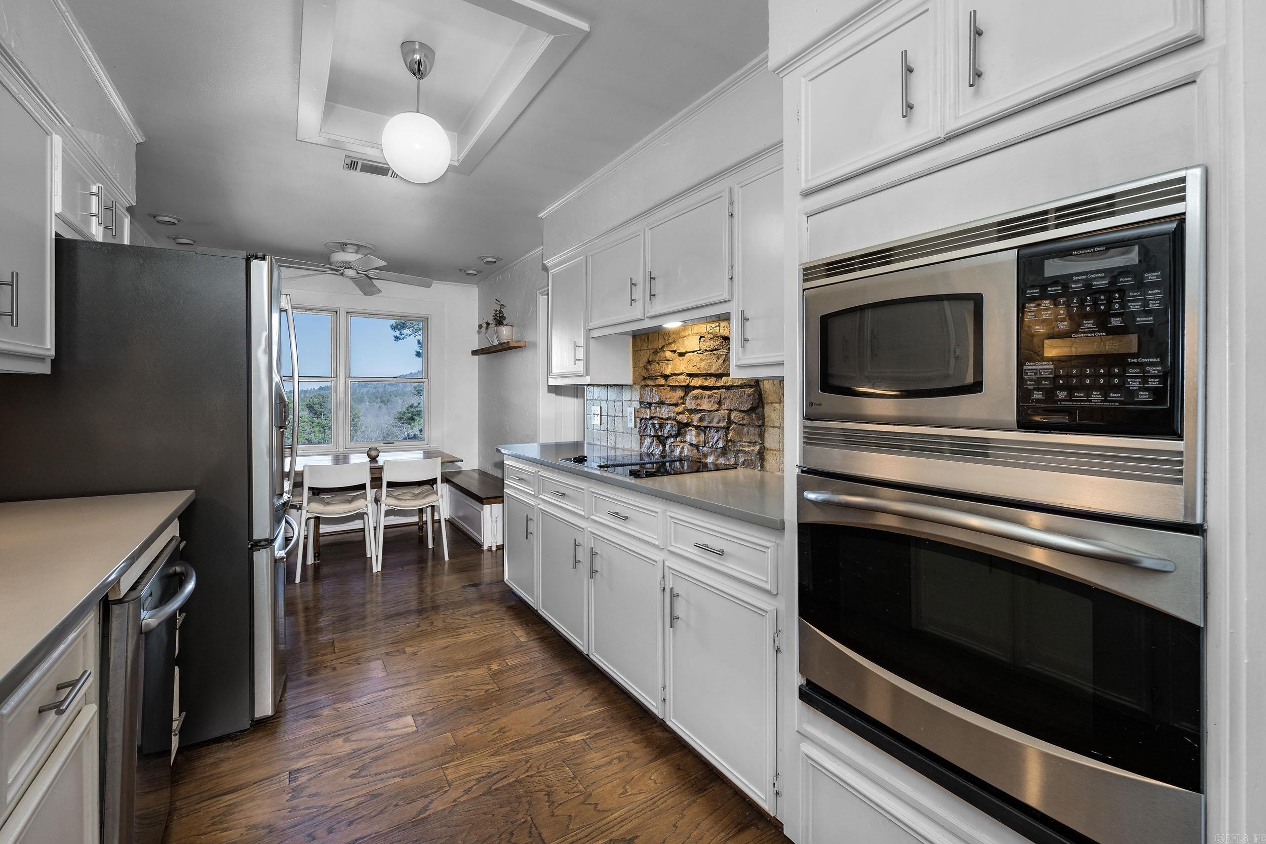 Pinnacle Mountain - Residential