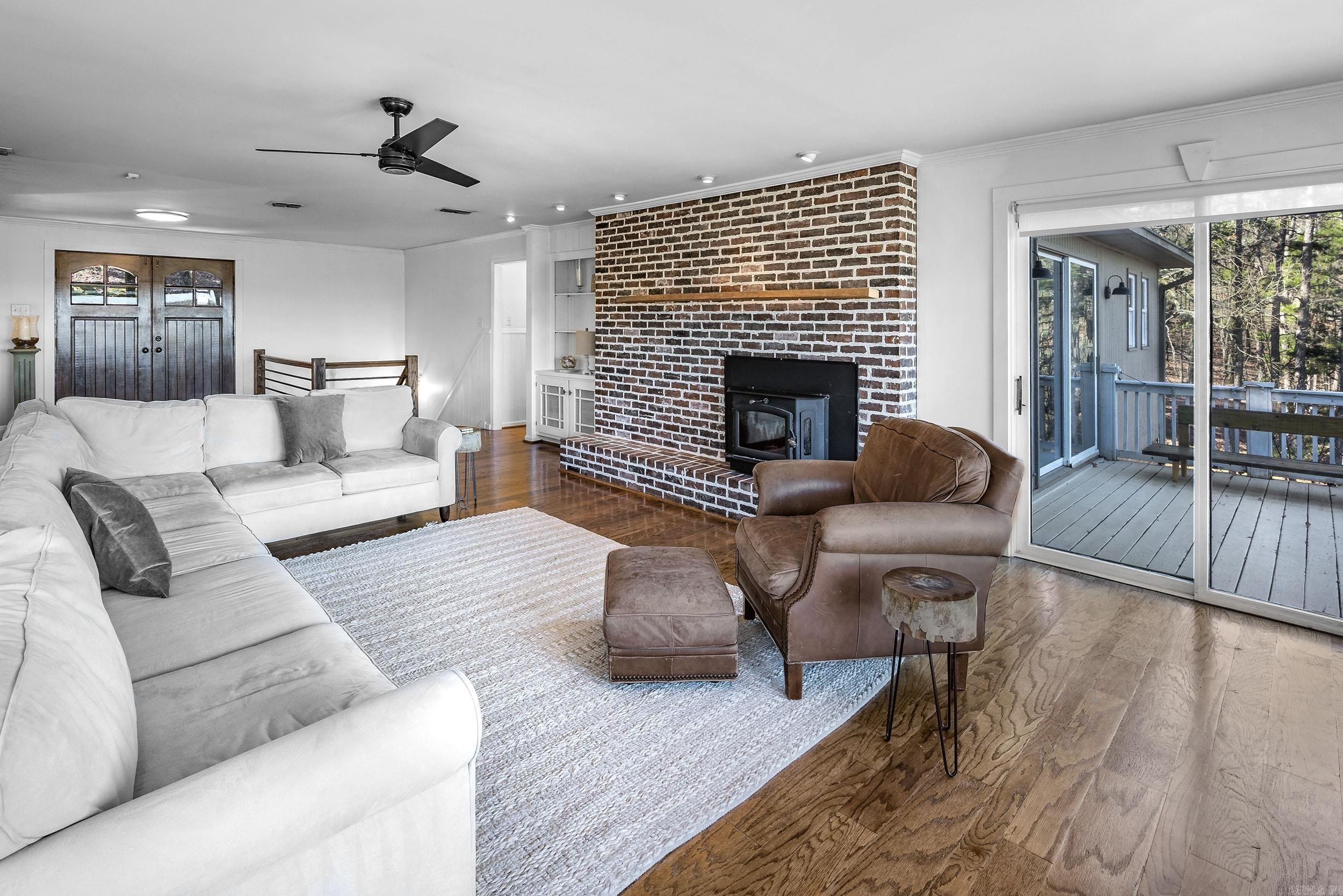 Pinnacle Mountain - Residential