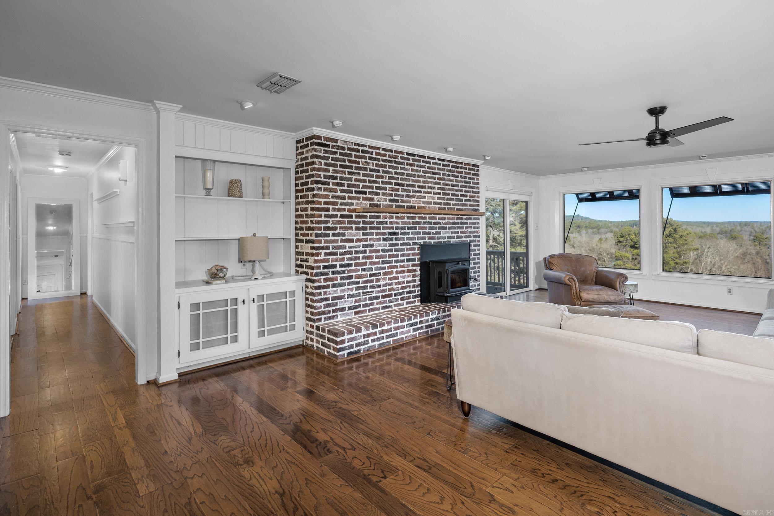 Pinnacle Mountain - Residential