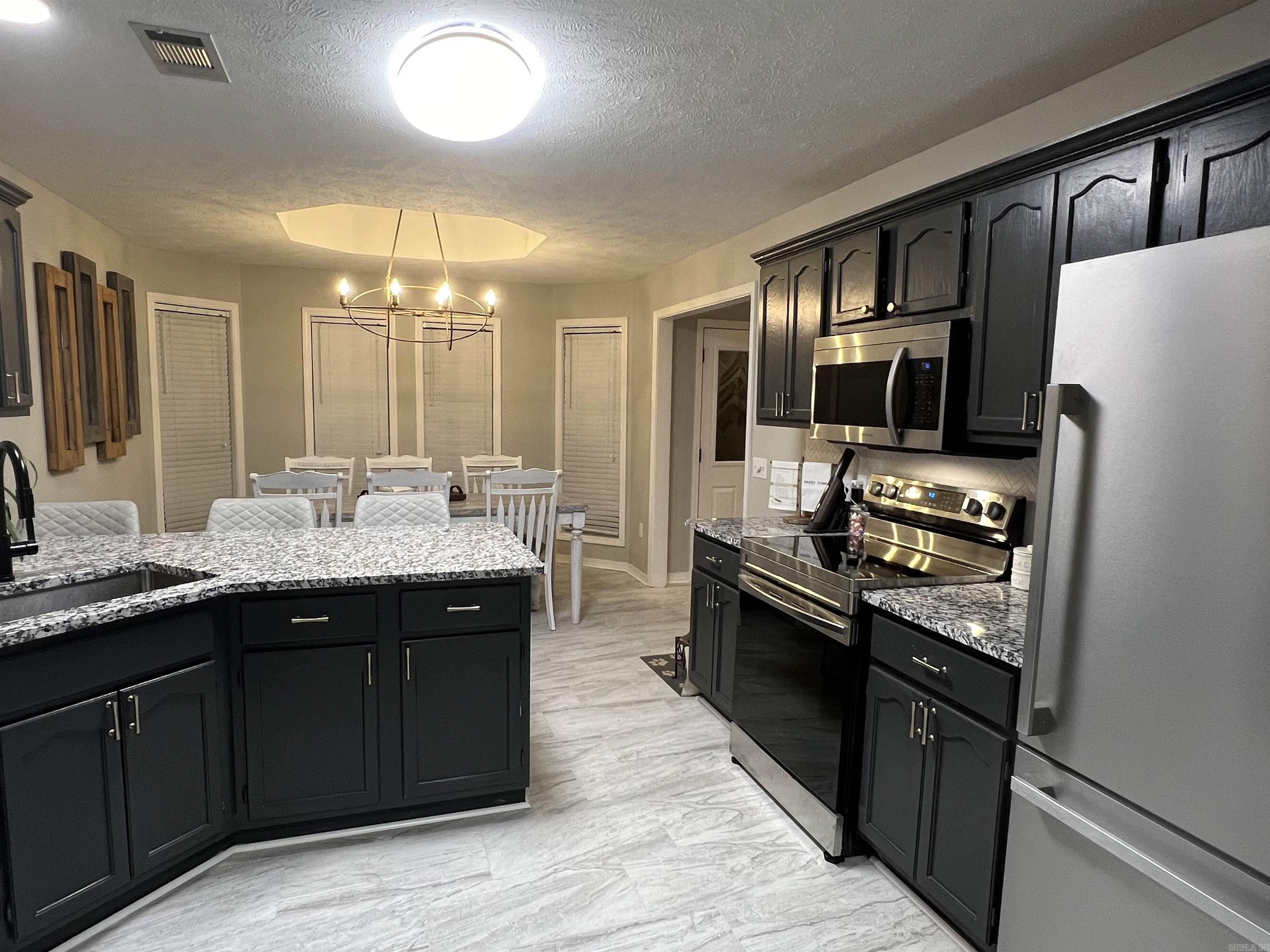 CROSSPOINT - Residential