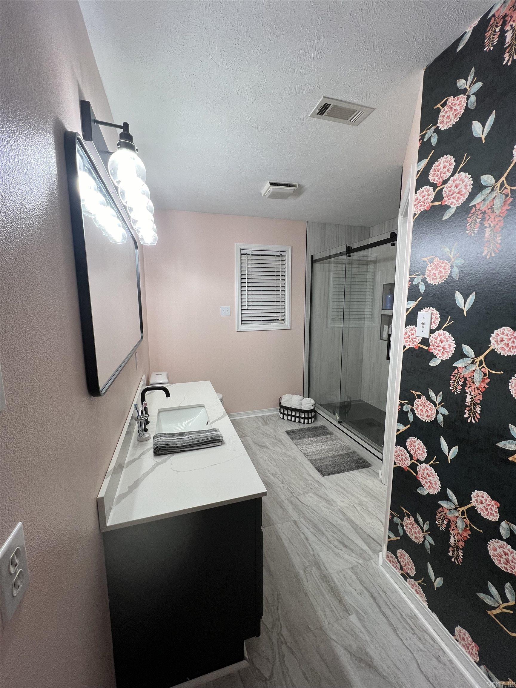 CROSSPOINT - Residential