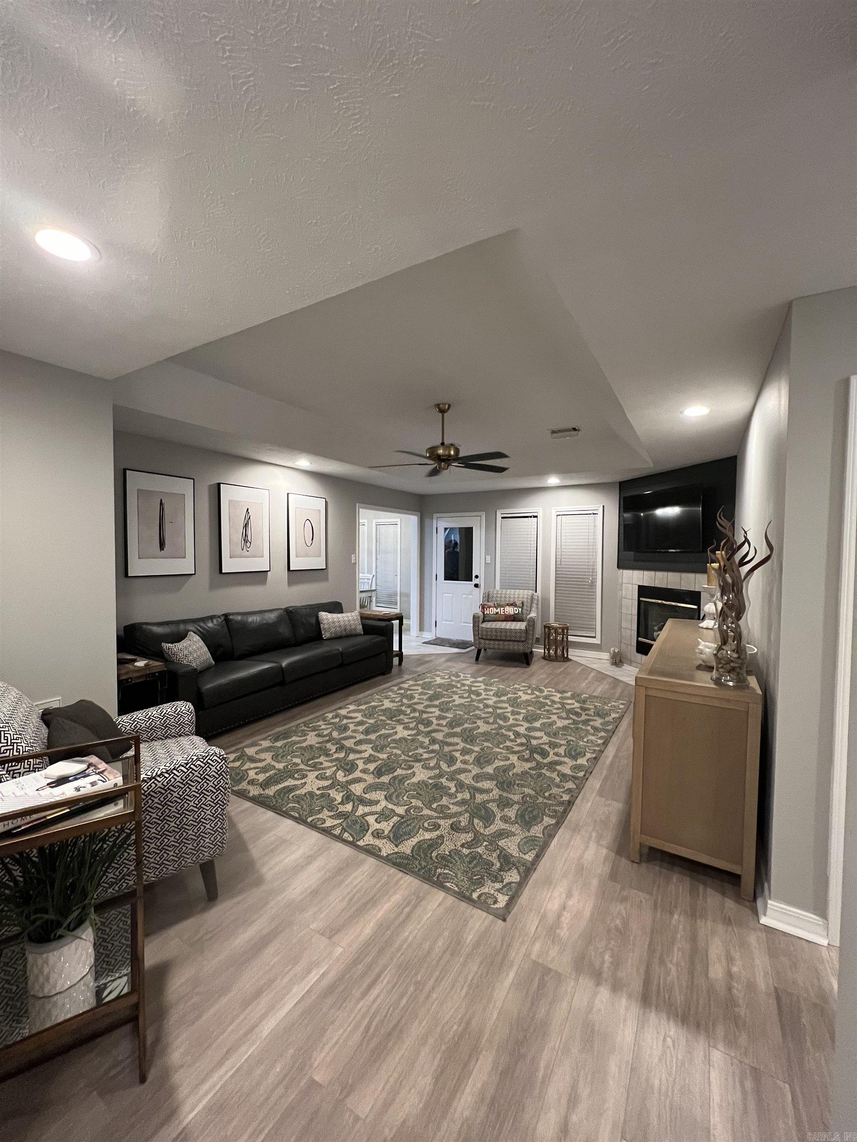 CROSSPOINT - Residential