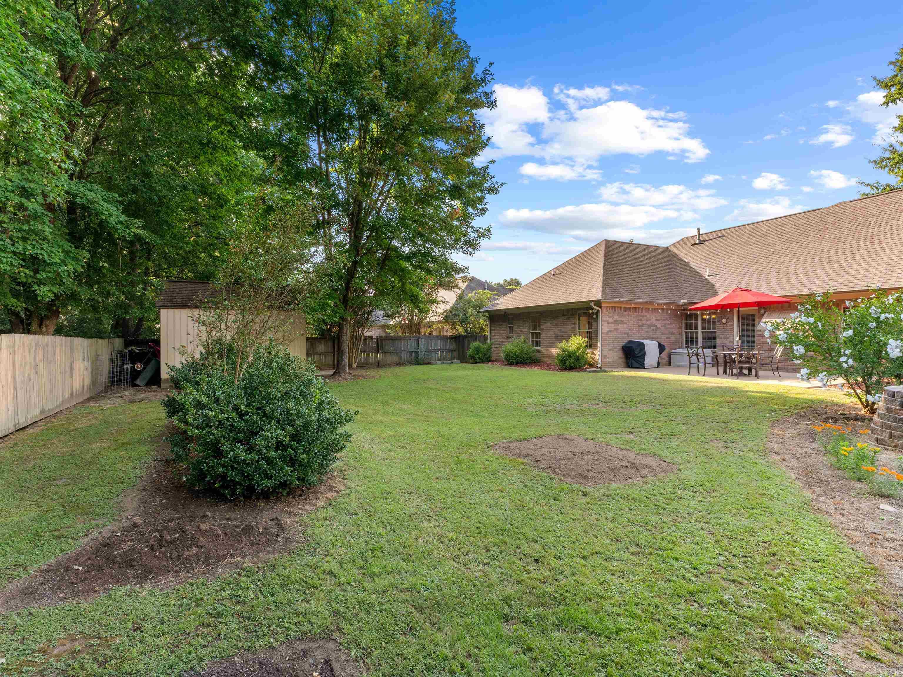 AUTUMN WOOD ESTATES - Residential