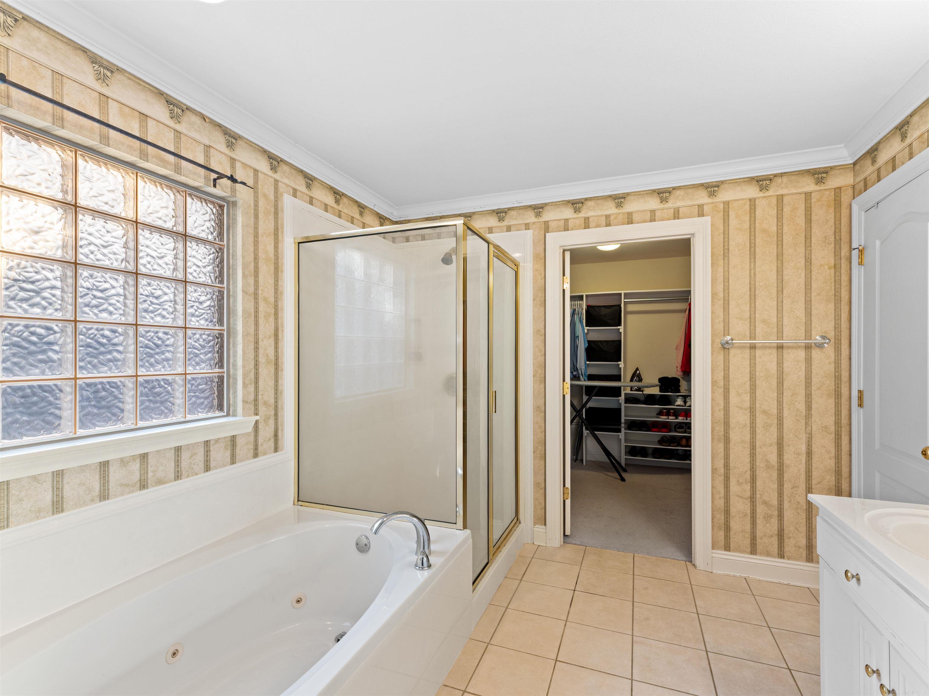 AUTUMN WOOD ESTATES - Residential