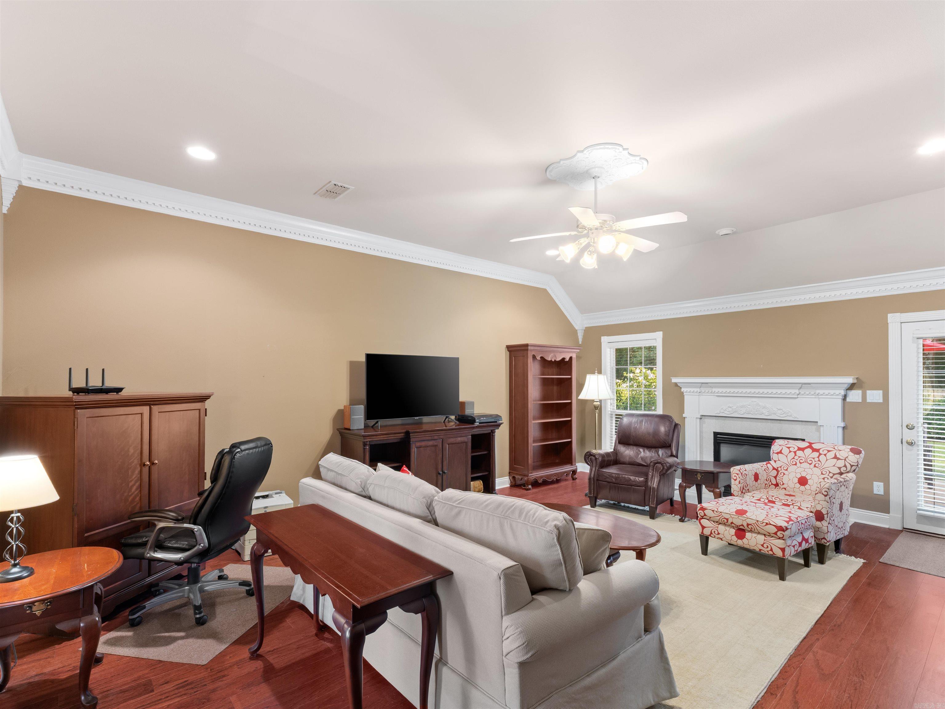 AUTUMN WOOD ESTATES - Residential