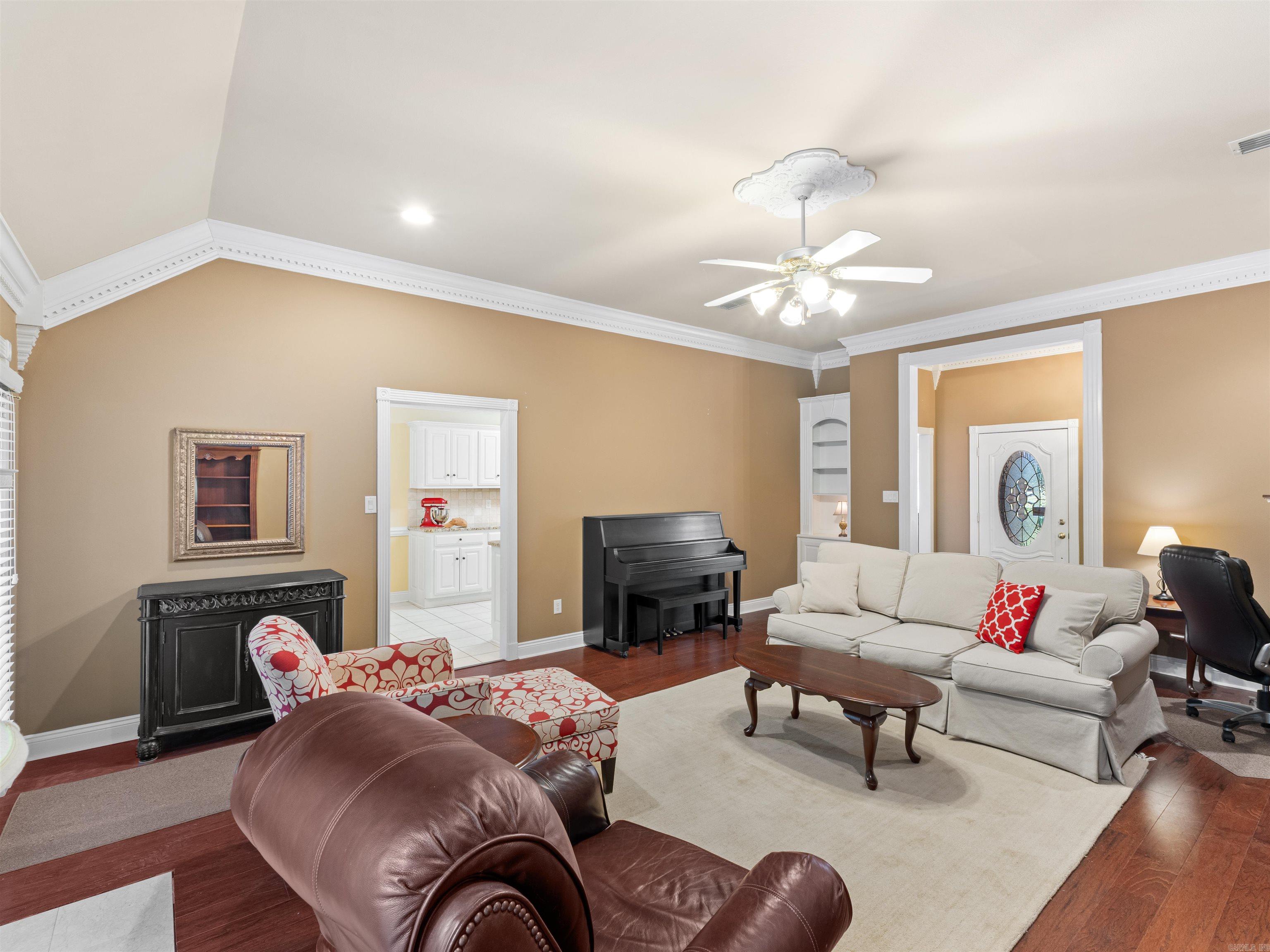 AUTUMN WOOD ESTATES - Residential