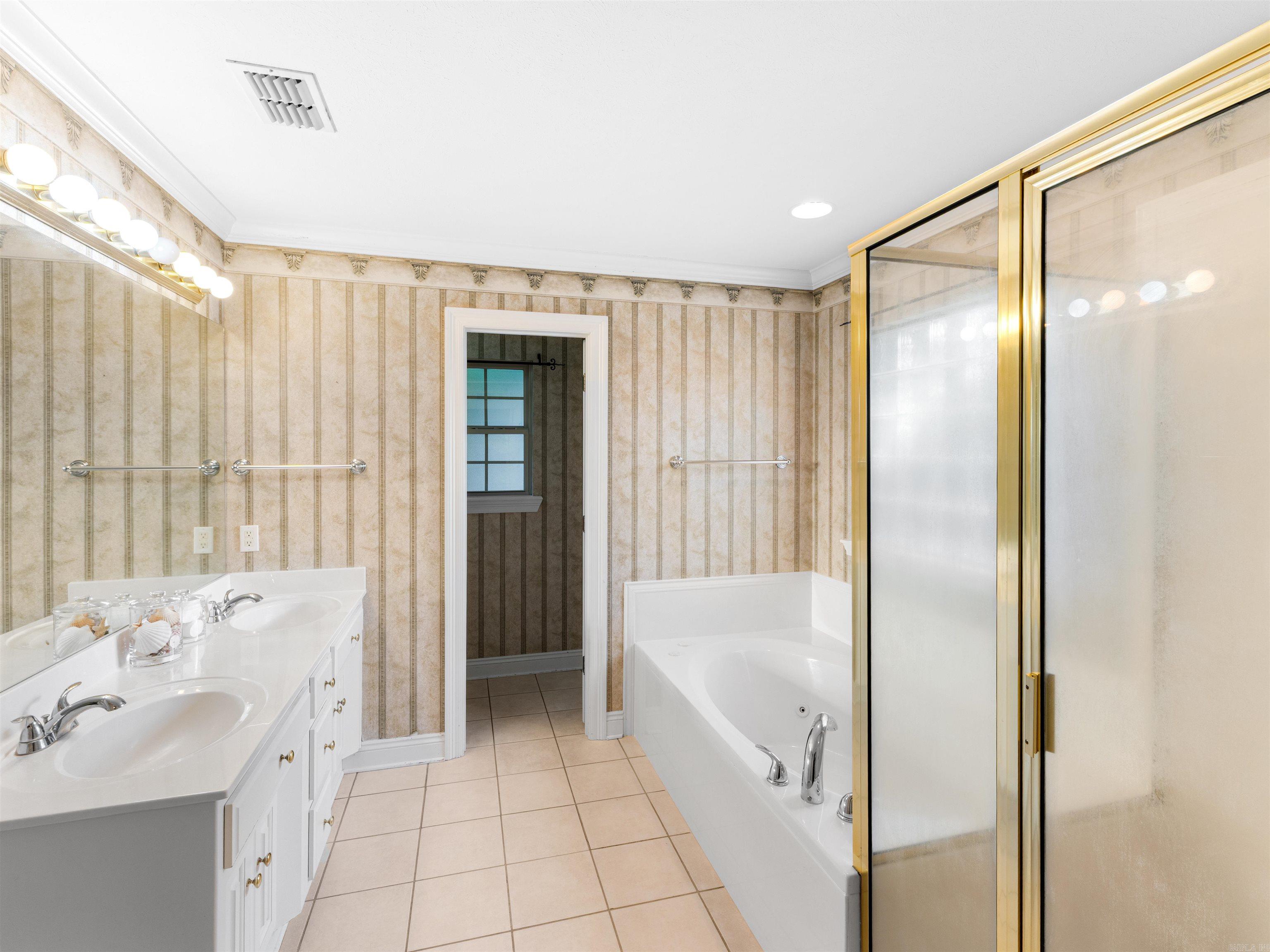 AUTUMN WOOD ESTATES - Residential