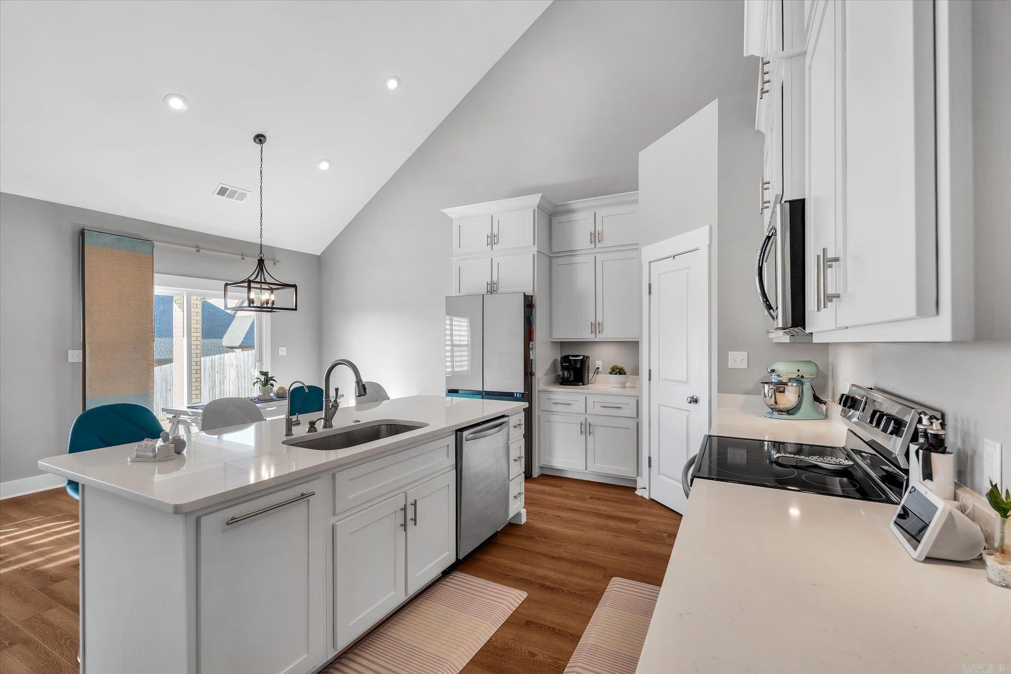 PROSPECT VILLAGE - Residential