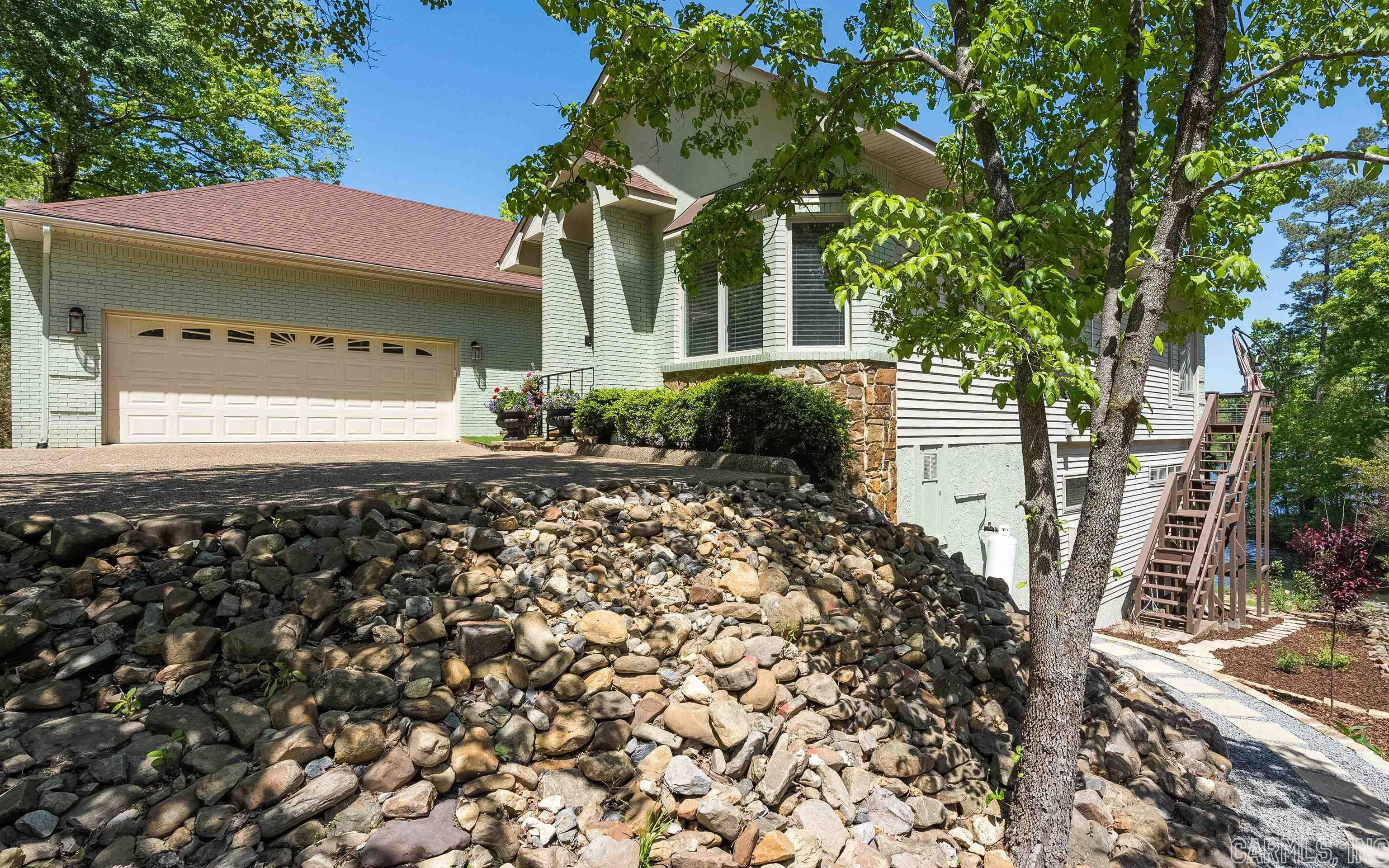 ZAFIRO - Residential