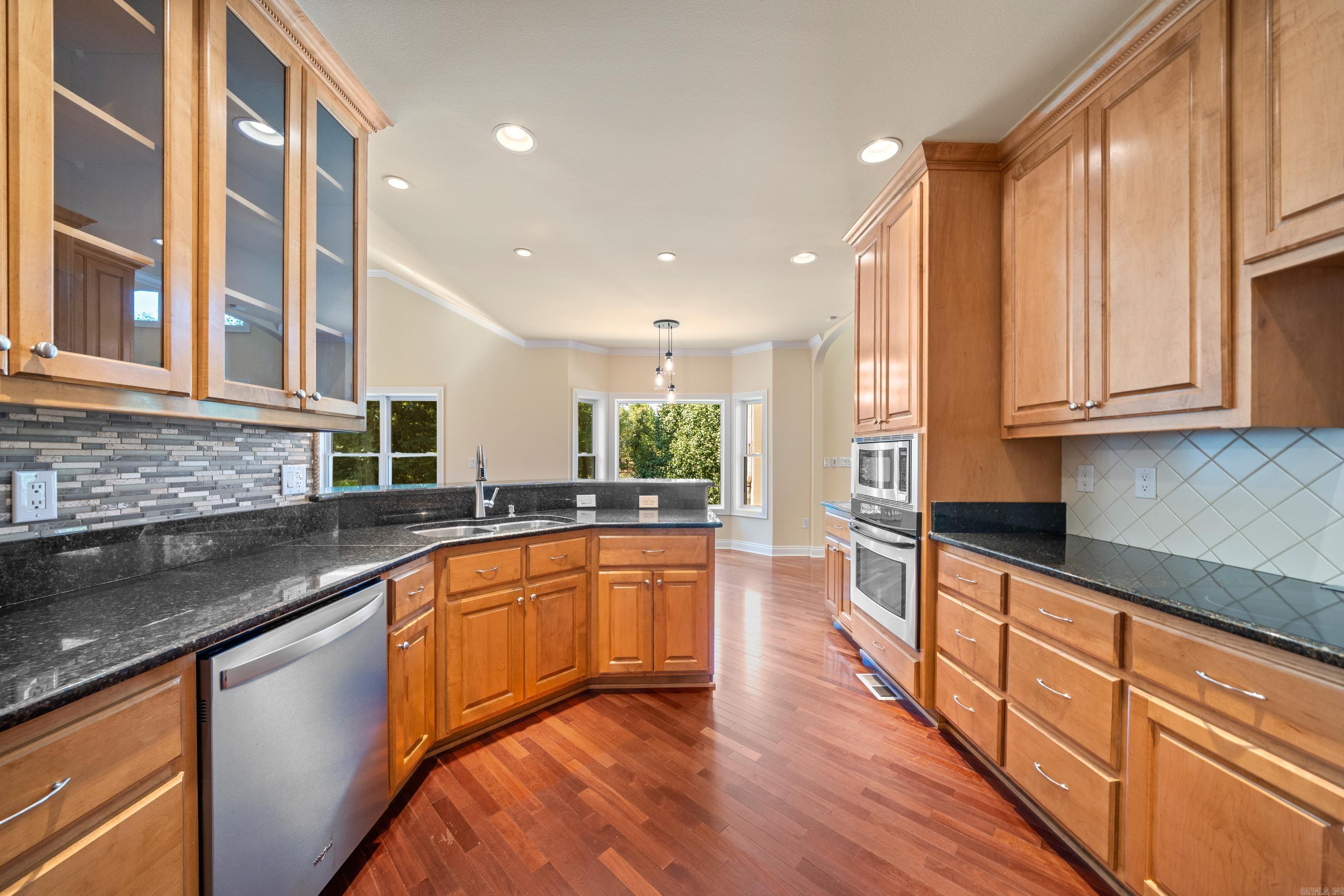 WINDOVER HILLS - Residential