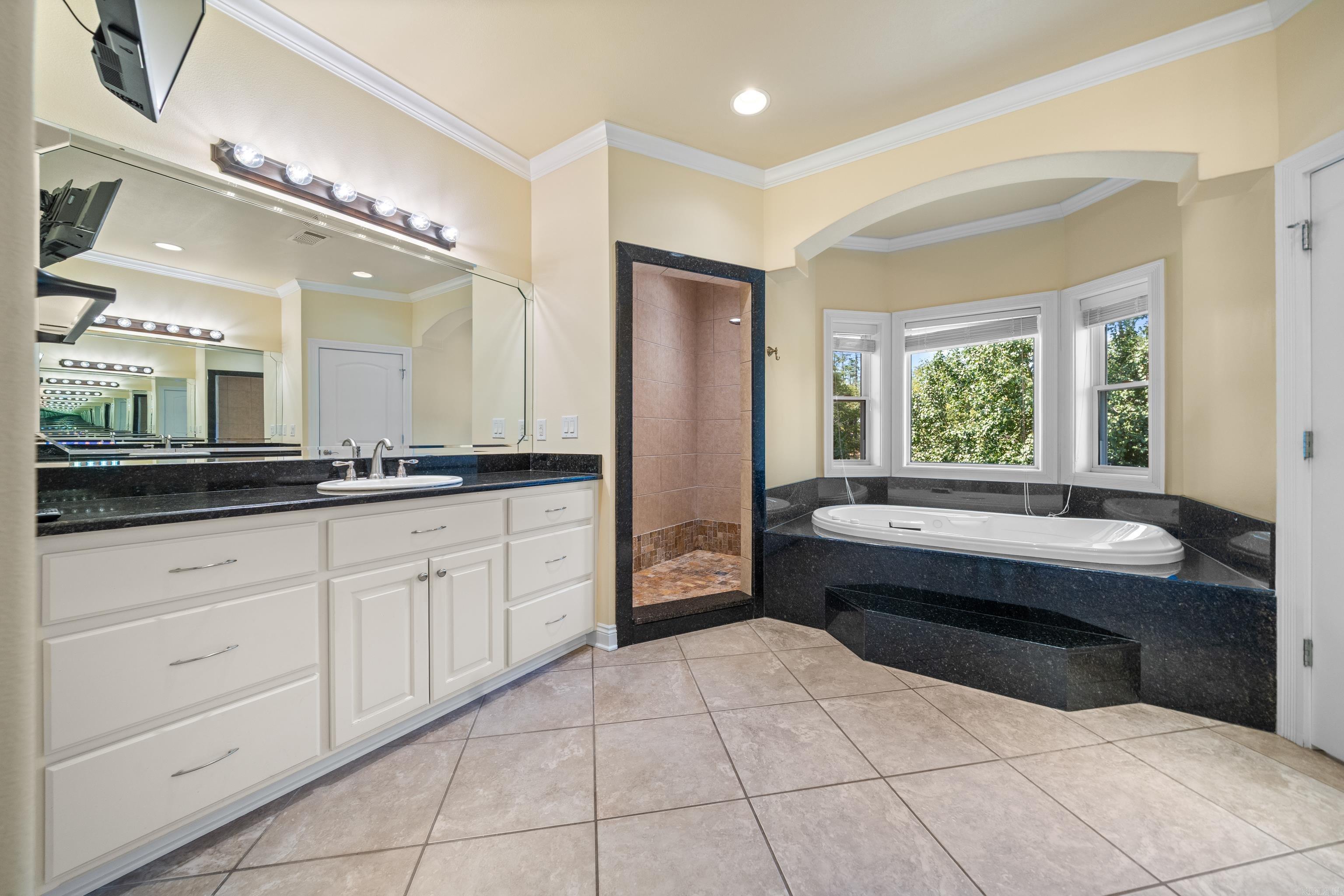 WINDOVER HILLS - Residential