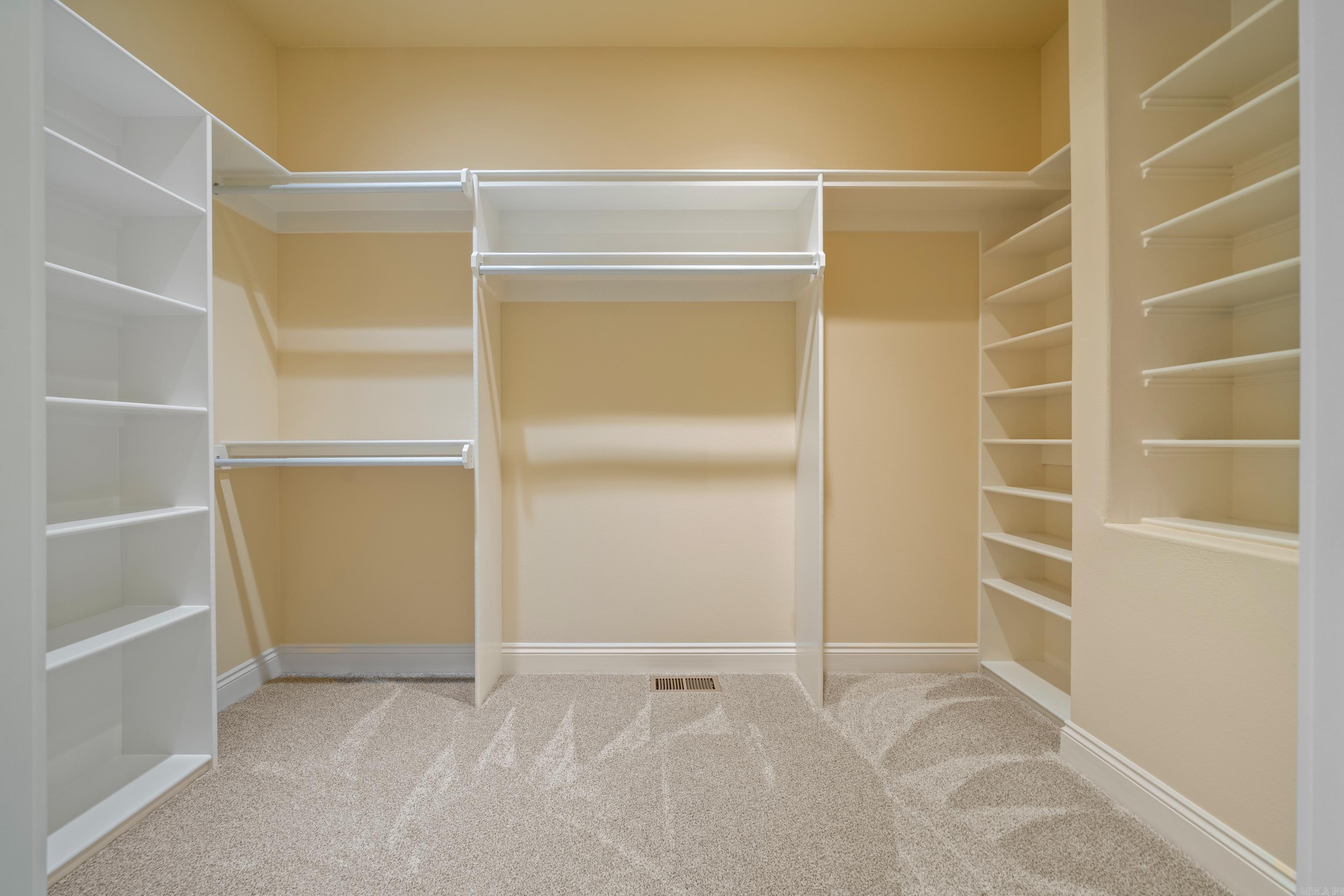 WINDOVER HILLS - Residential