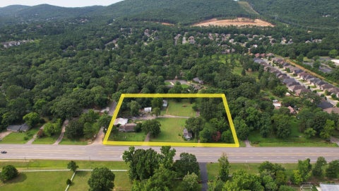 2 Maywood Dr Little Rock AR 72223