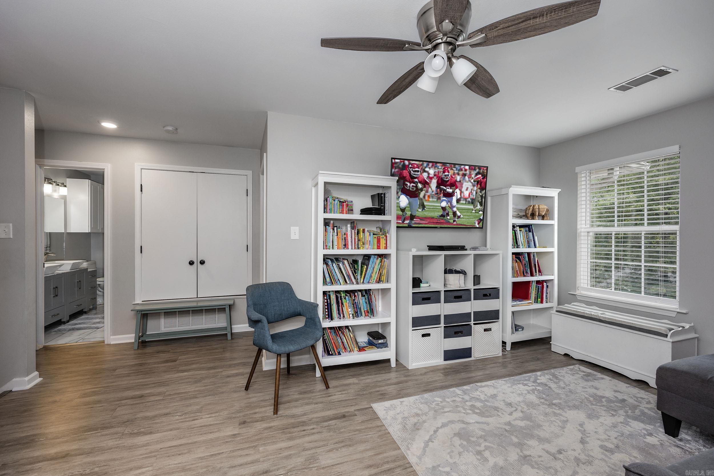 HARTFORD HILLS - Residential