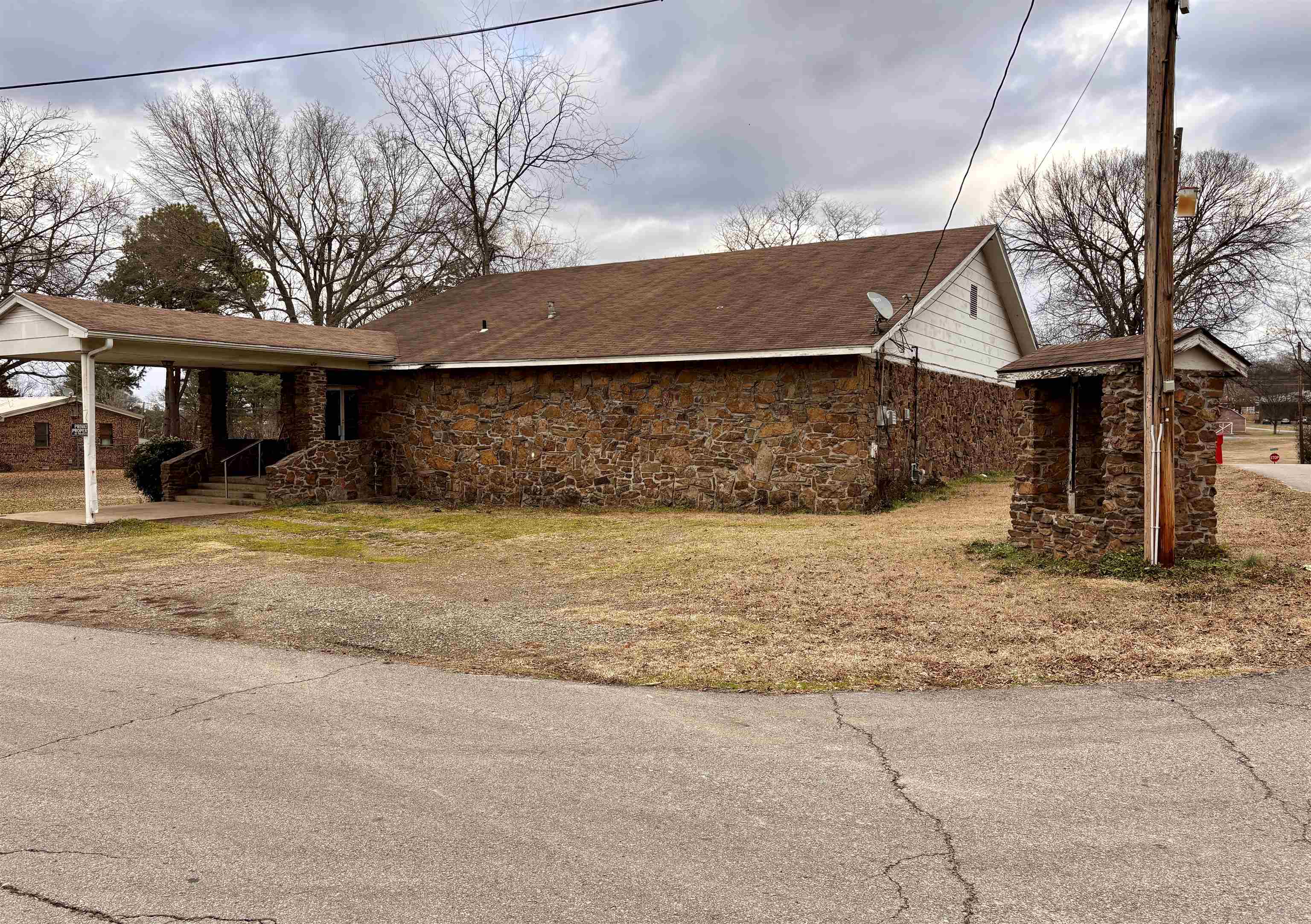 L.M. EARL ADDN - Residential