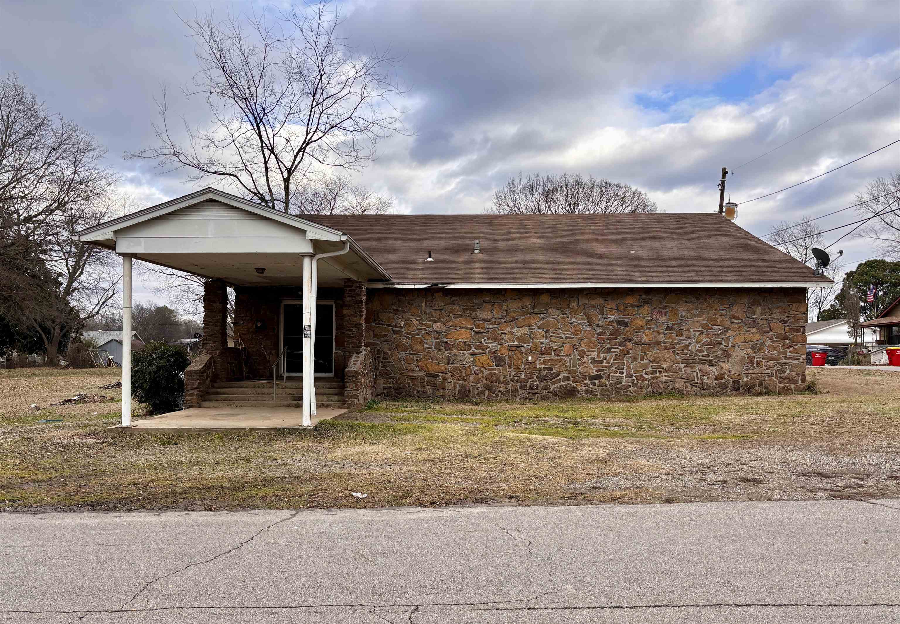 L.M. EARL ADDN - Residential