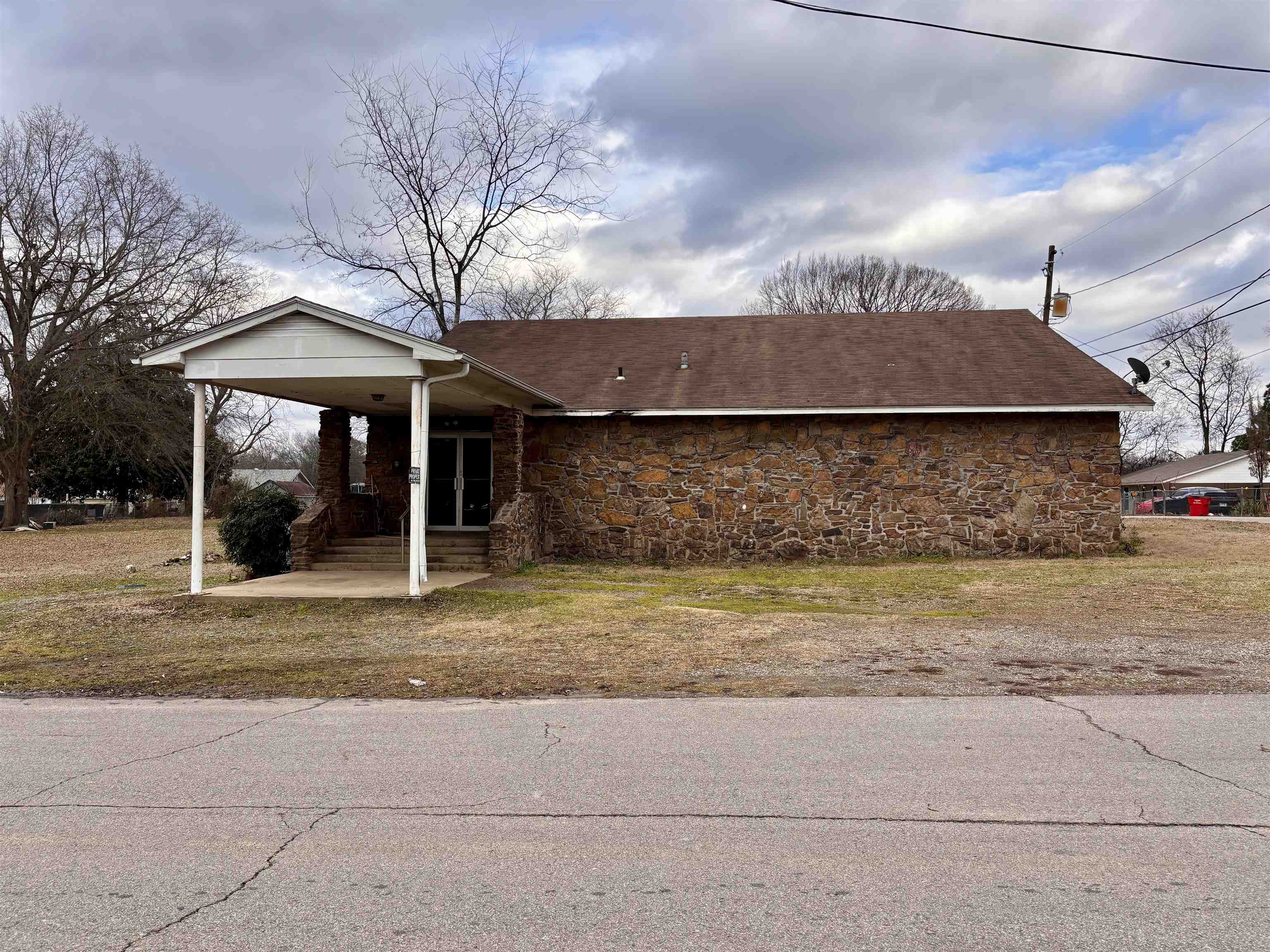 L.M. EARL ADDN - Residential