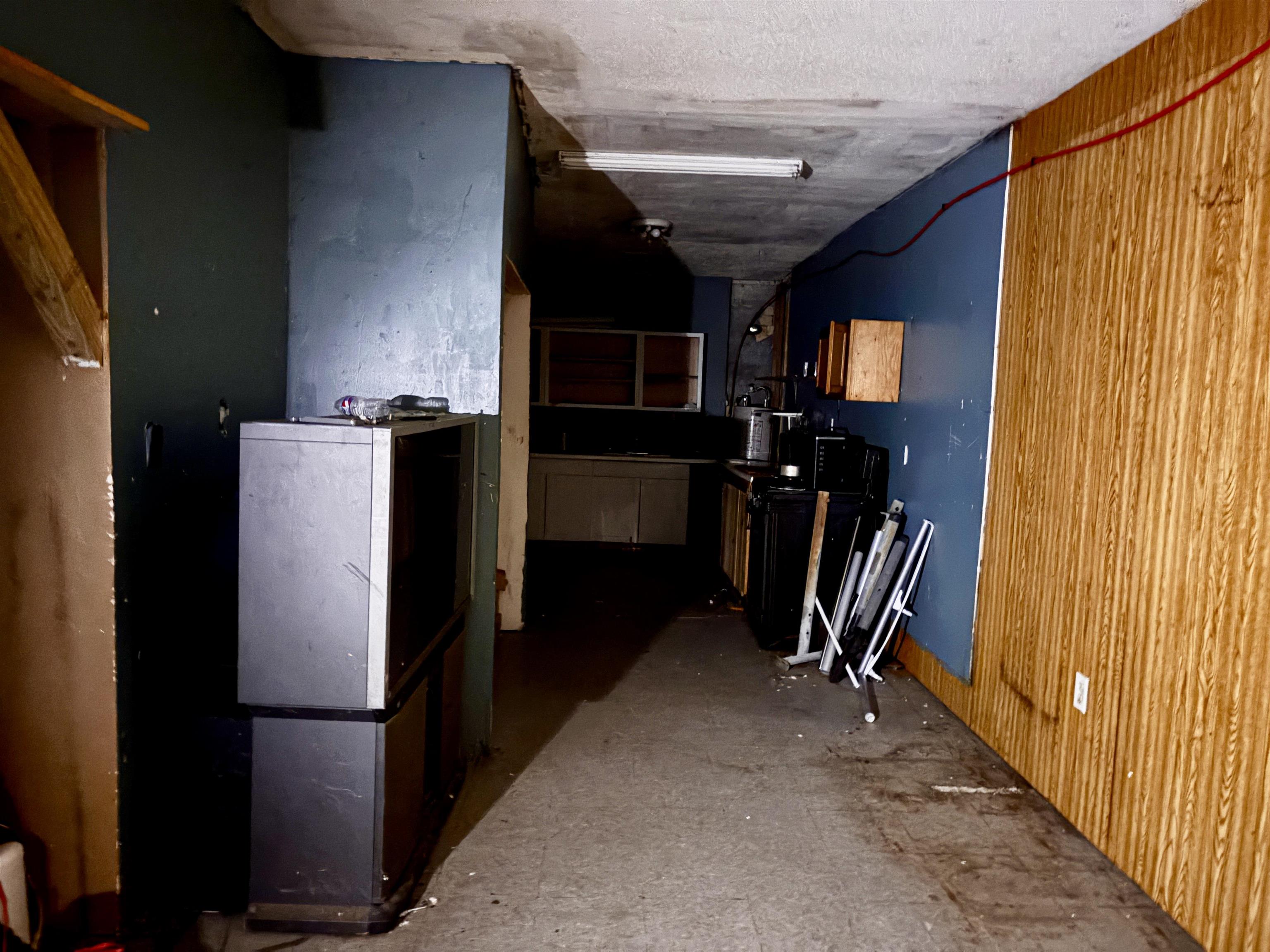 L.M. EARL ADDN - Residential