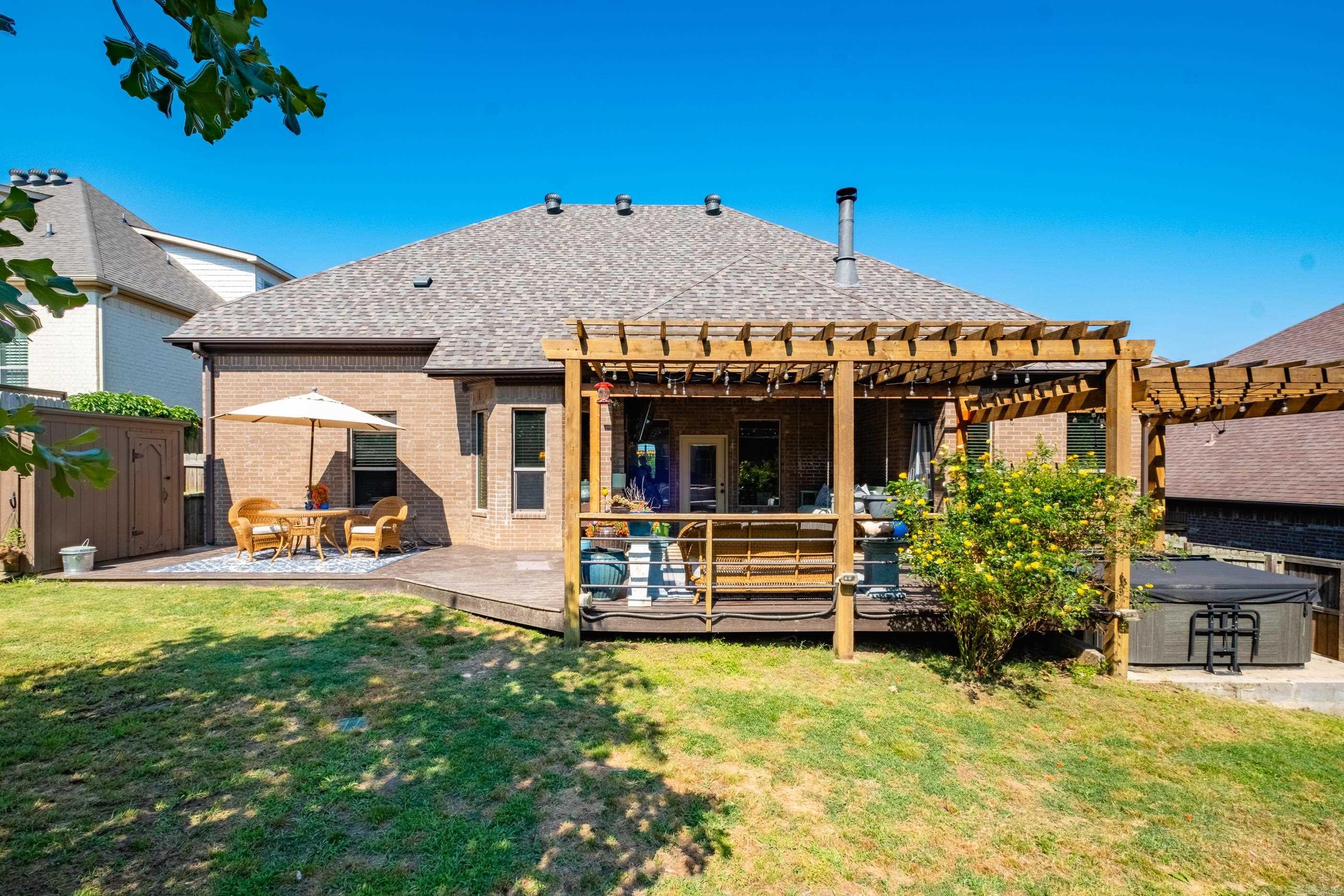 CHENAL VALLEY TOURNAY CIRCLE - Residential