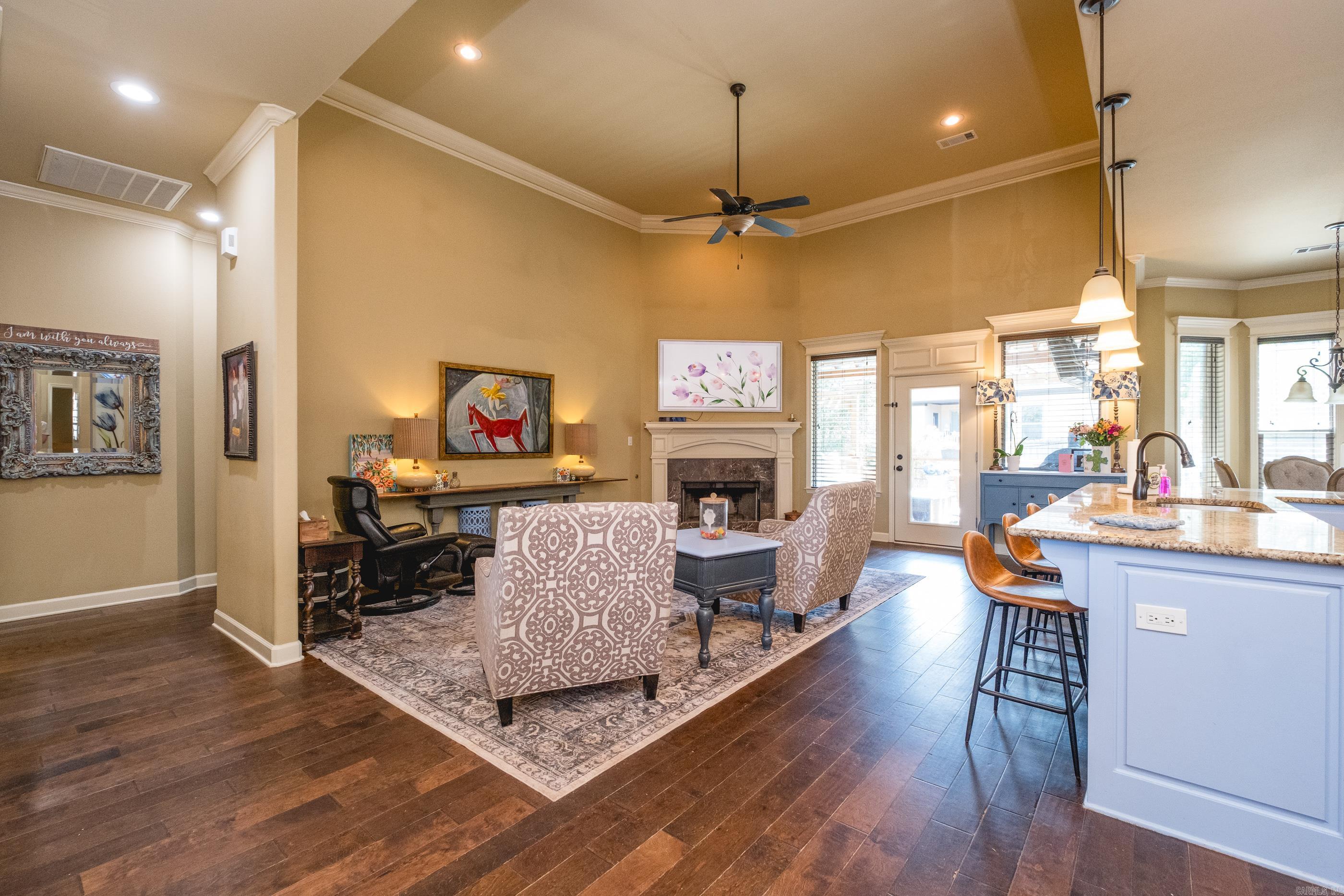 CHENAL VALLEY TOURNAY CIRCLE - Residential