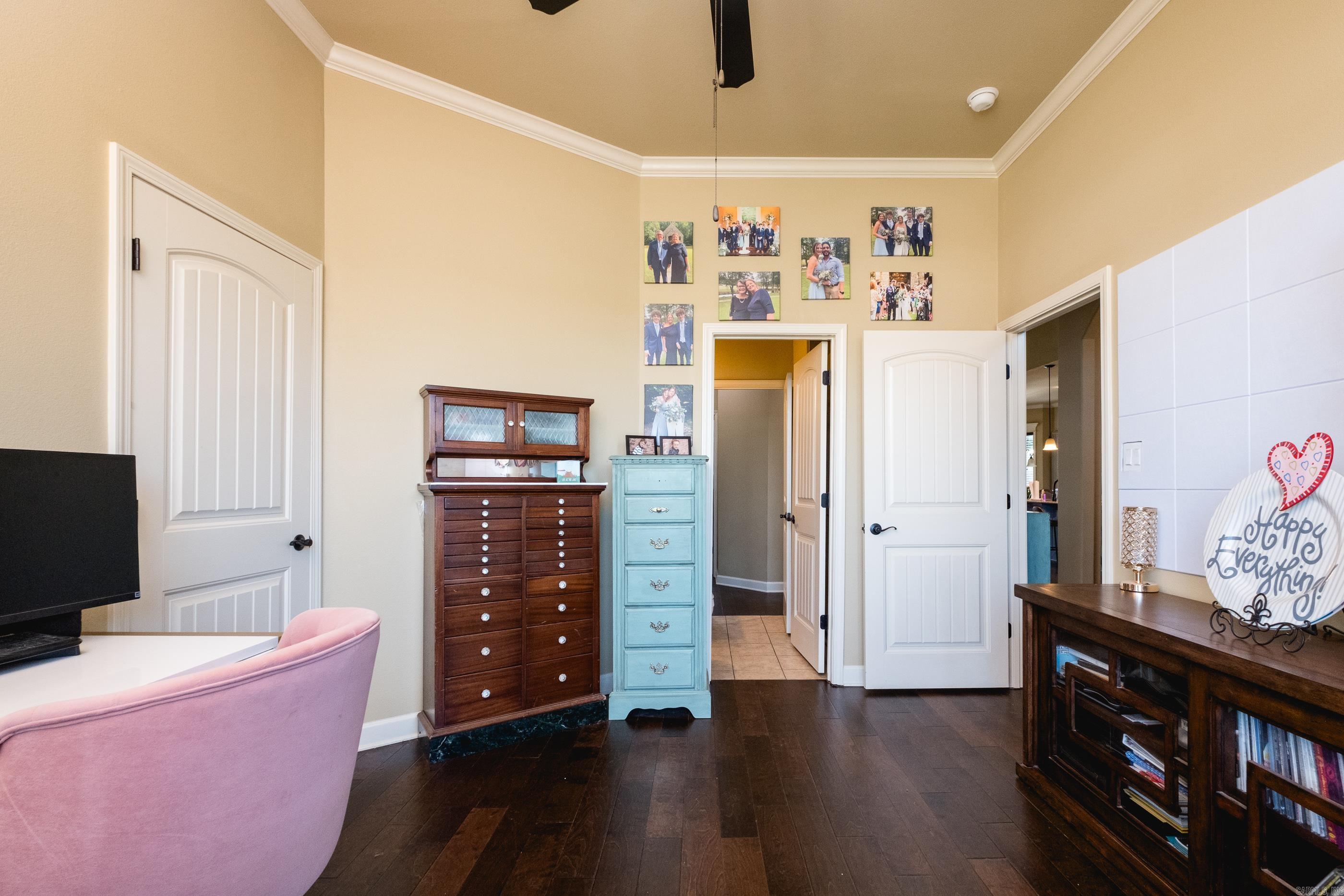 CHENAL VALLEY TOURNAY CIRCLE - Residential